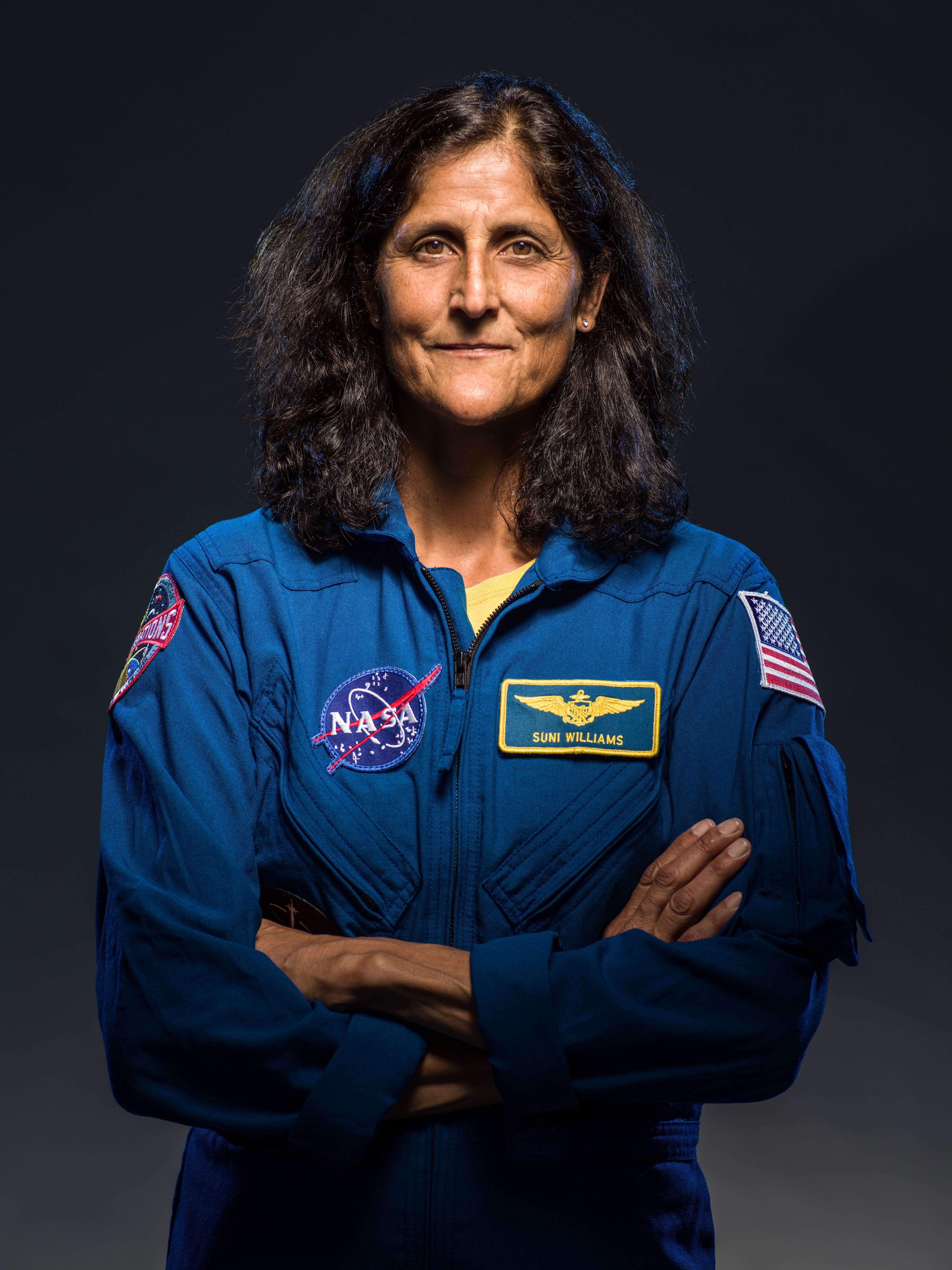 4500x6000 Sunita Williams in