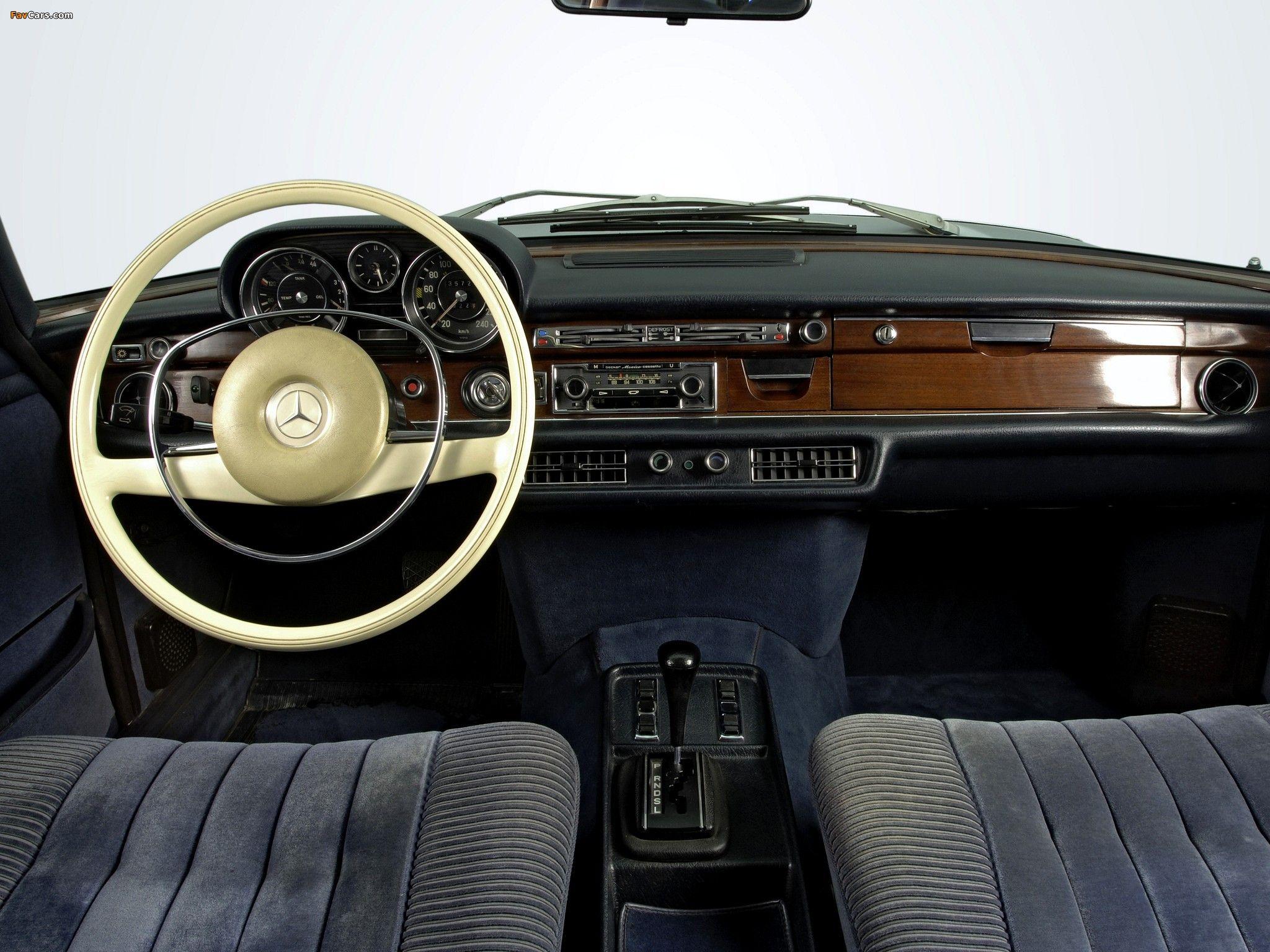 2048x1536 Mercedes Benz 250S (W108 109) 1966 Wallpaper