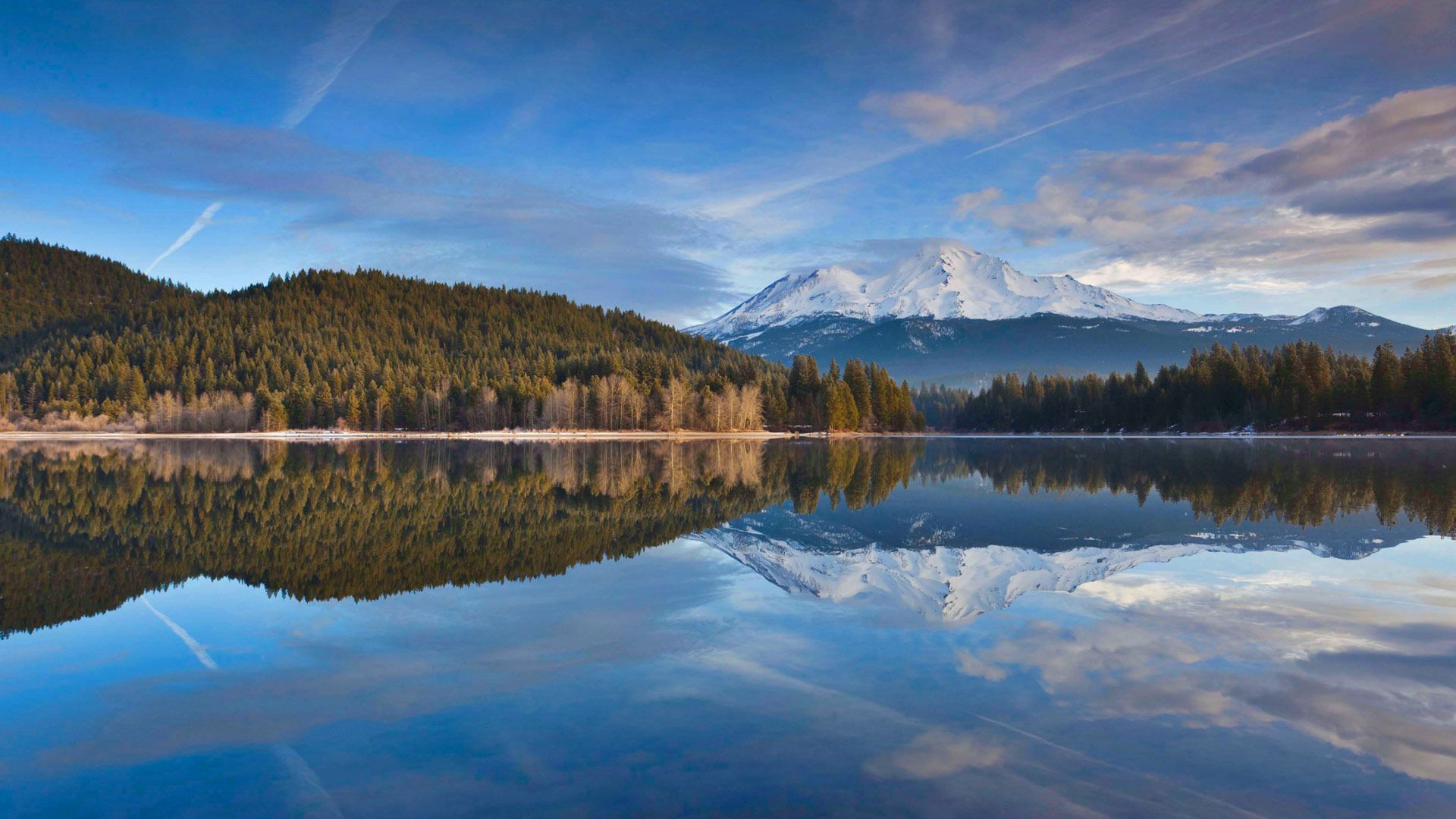 1920x1080 lake Siskiyou, mount Shasta