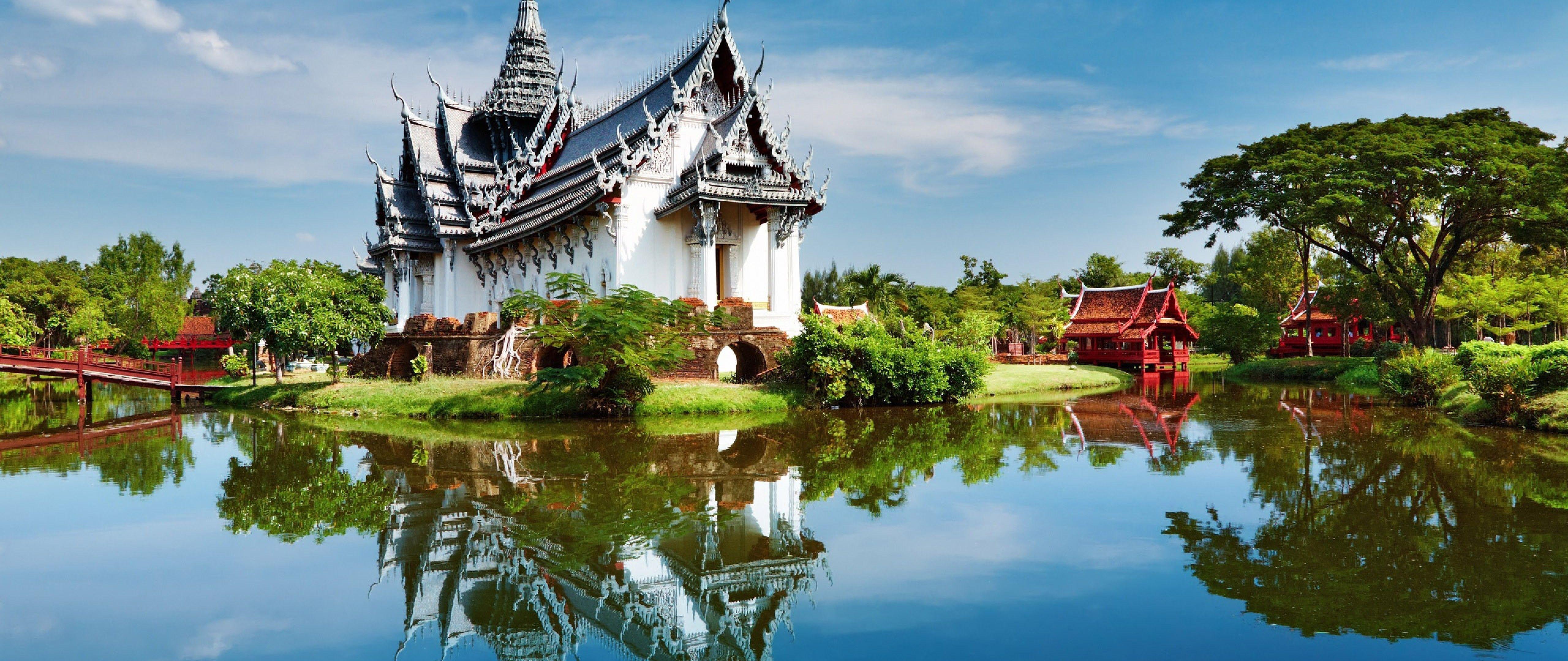 5120x2160 Stunning Park in Thailand Ultra Wide