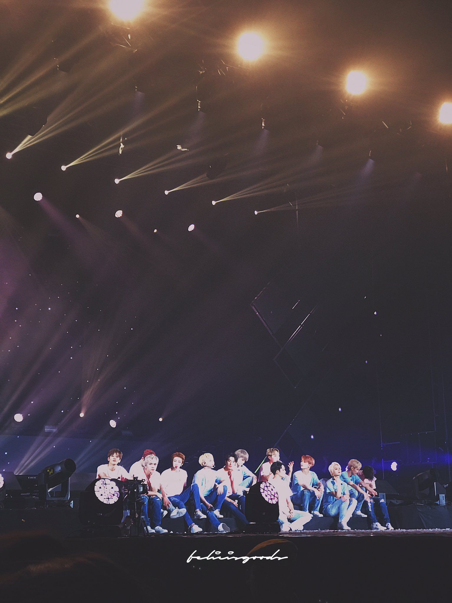 1536x2048 seventeen lockscreens / X
