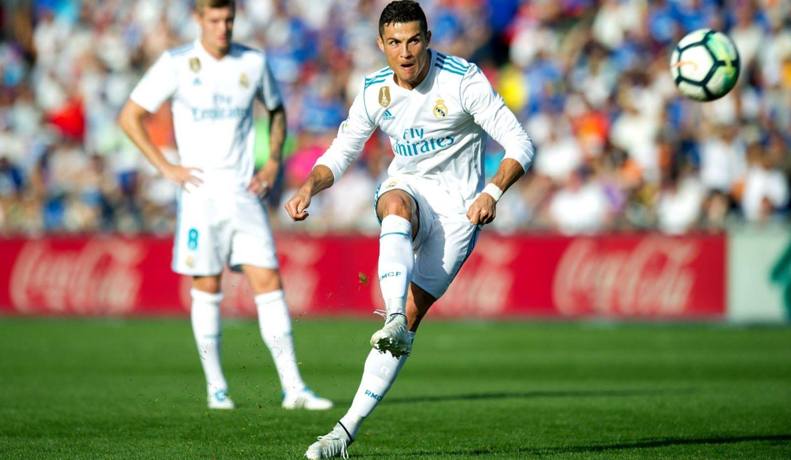 1600x930 Cristiano Ronaldo Free Wallpaper