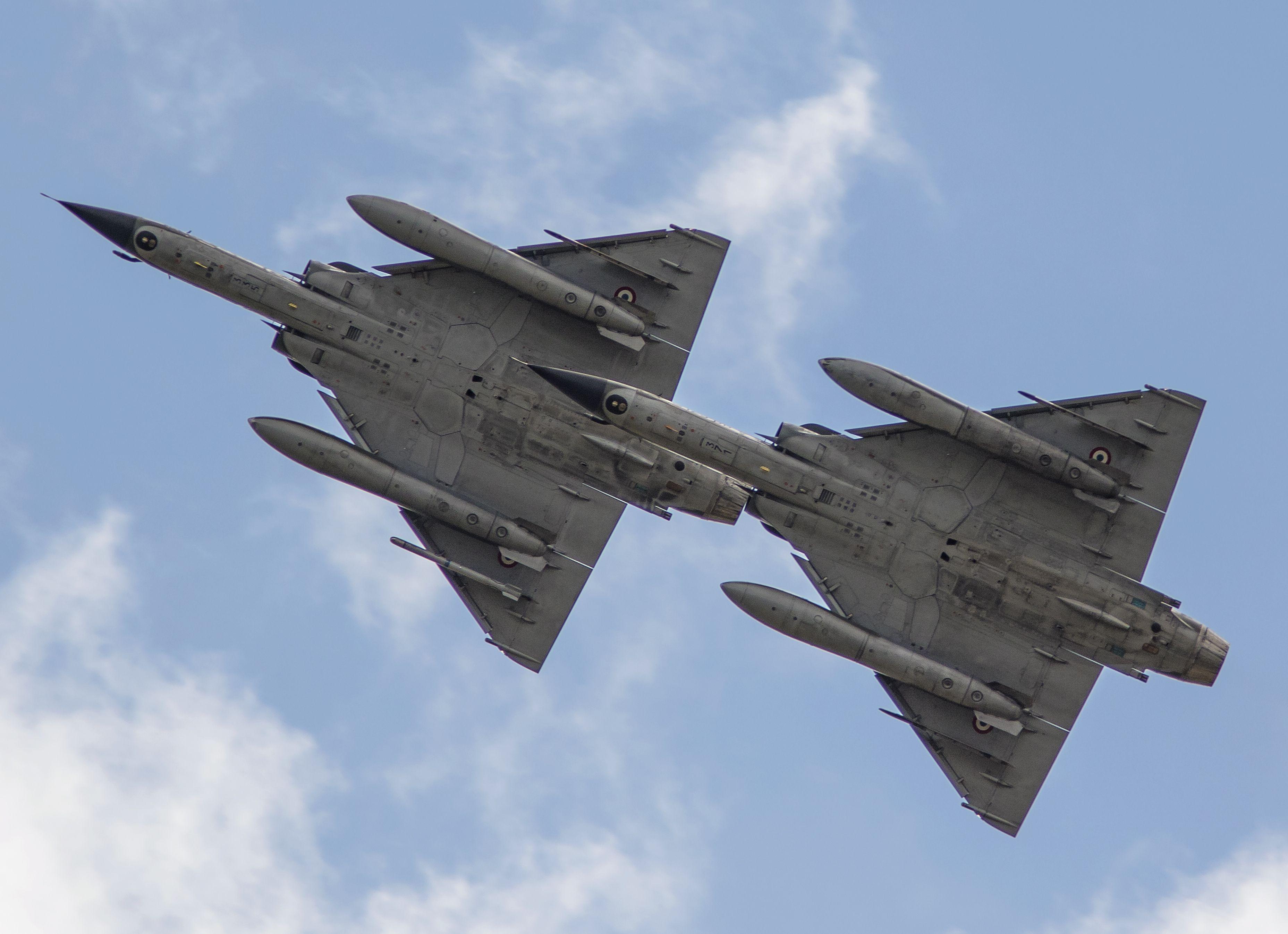 3712x2692 Dassault Mirage 2000 Wallpaper