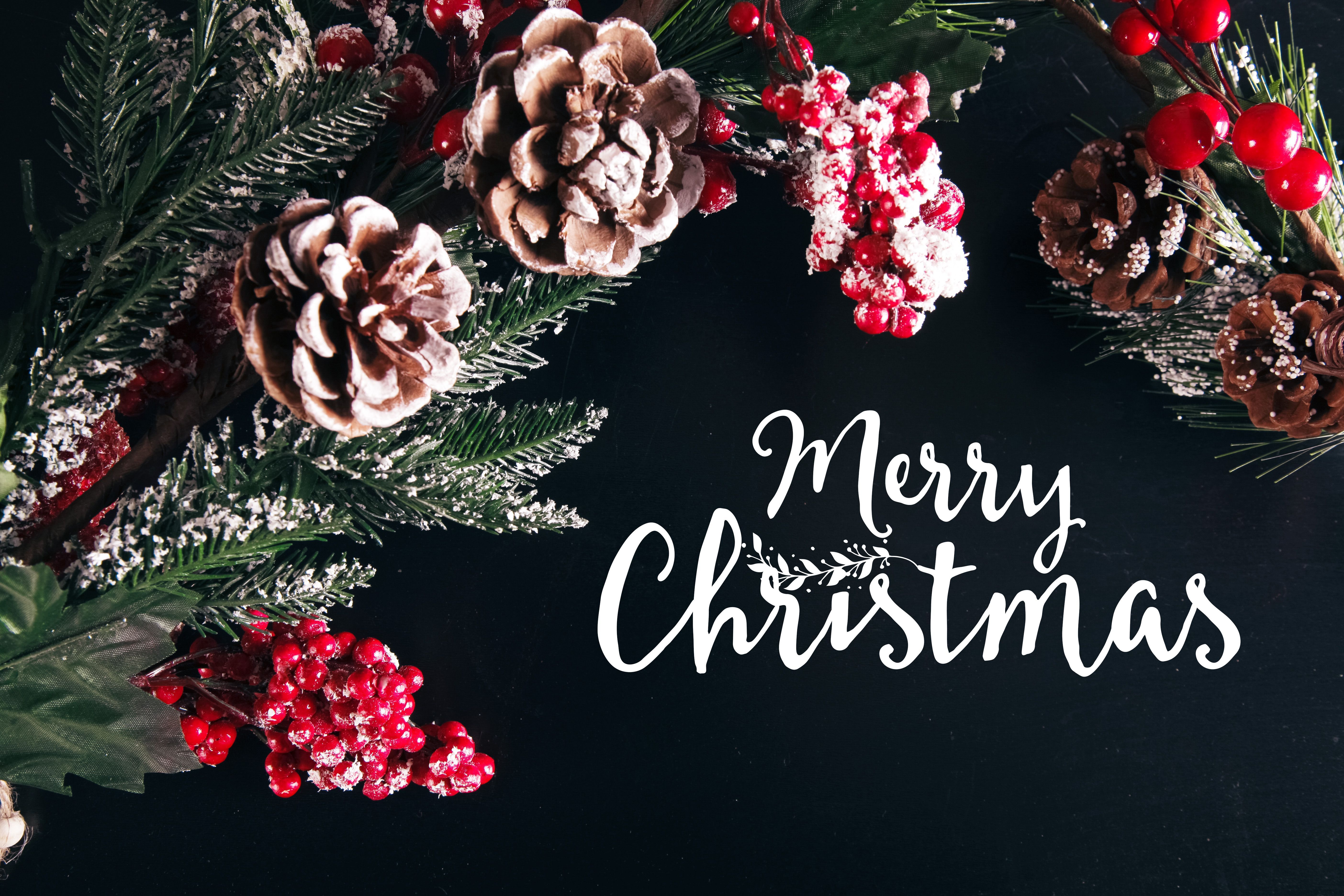 5616x3744 Cool Christmas 4K Wallpaper