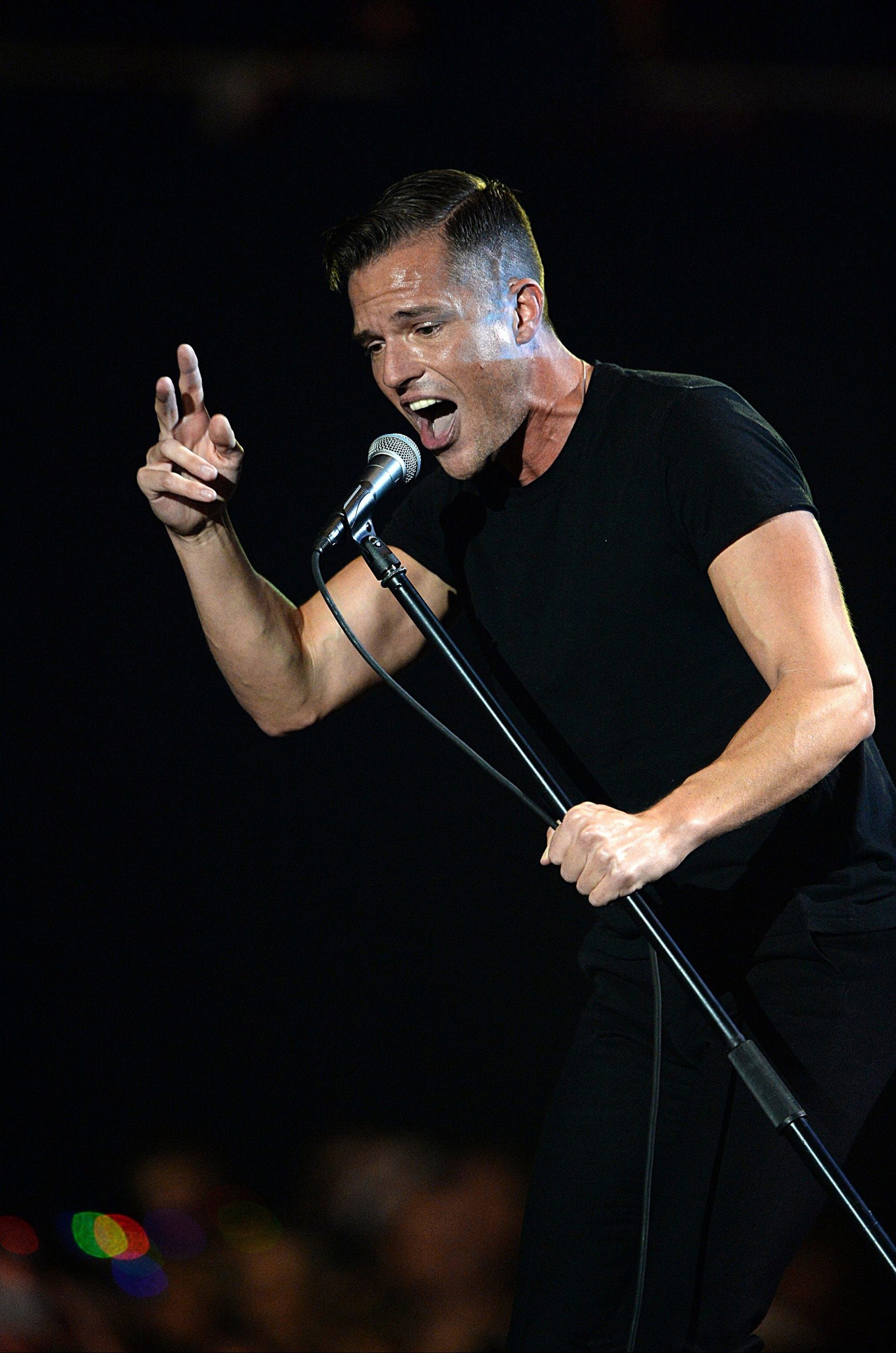 1987x3000 Brandon Flowers Wallpaper 33 image
