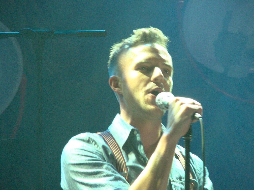 1024x768 Leeds) Brandon