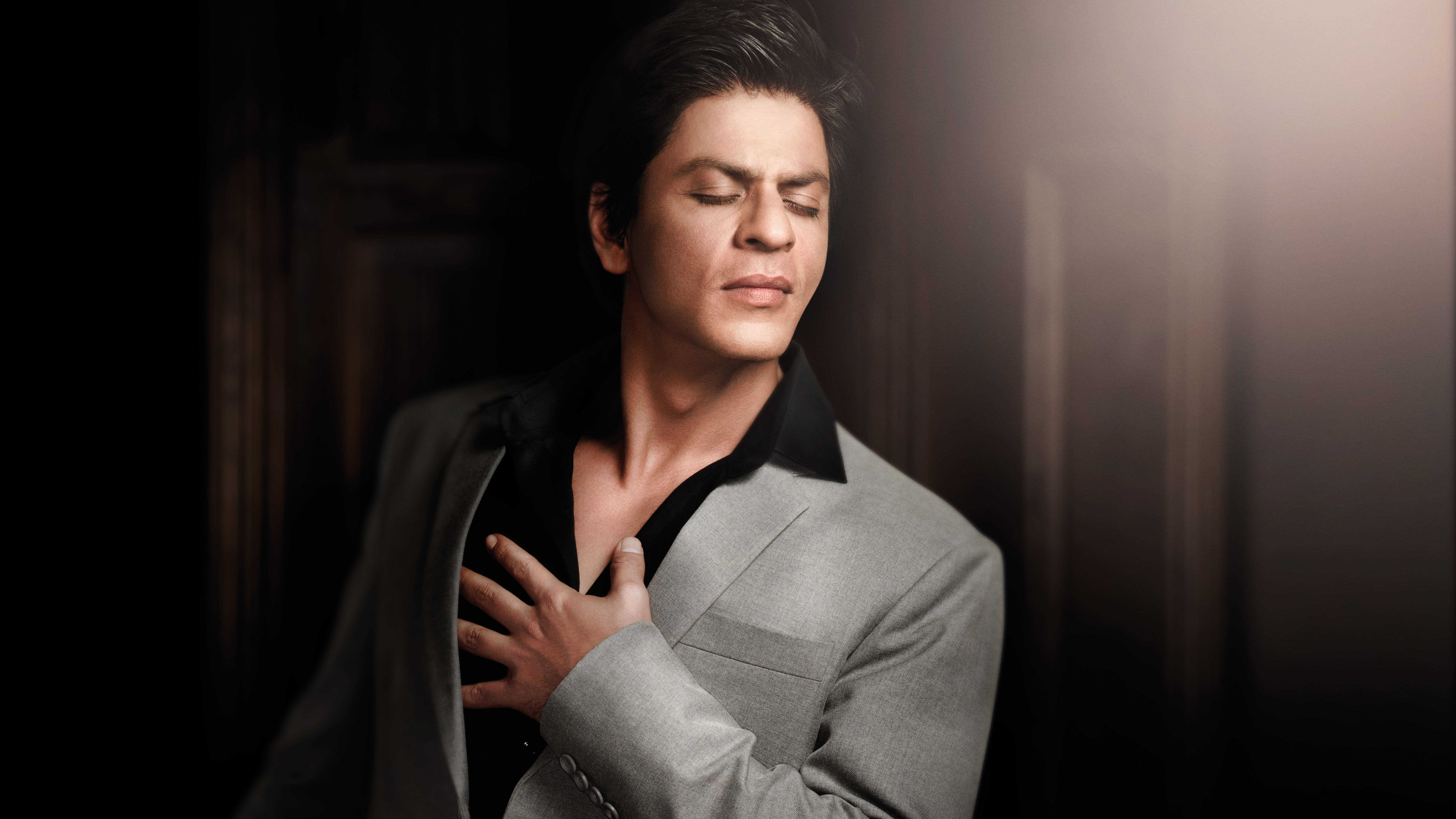 7680x4320 Shahrukh Khan UHD 8K Wallpaper
