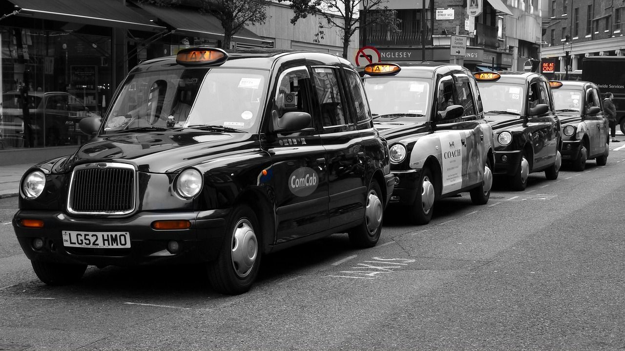 1280x719 London Covent Garden Taxi photo
