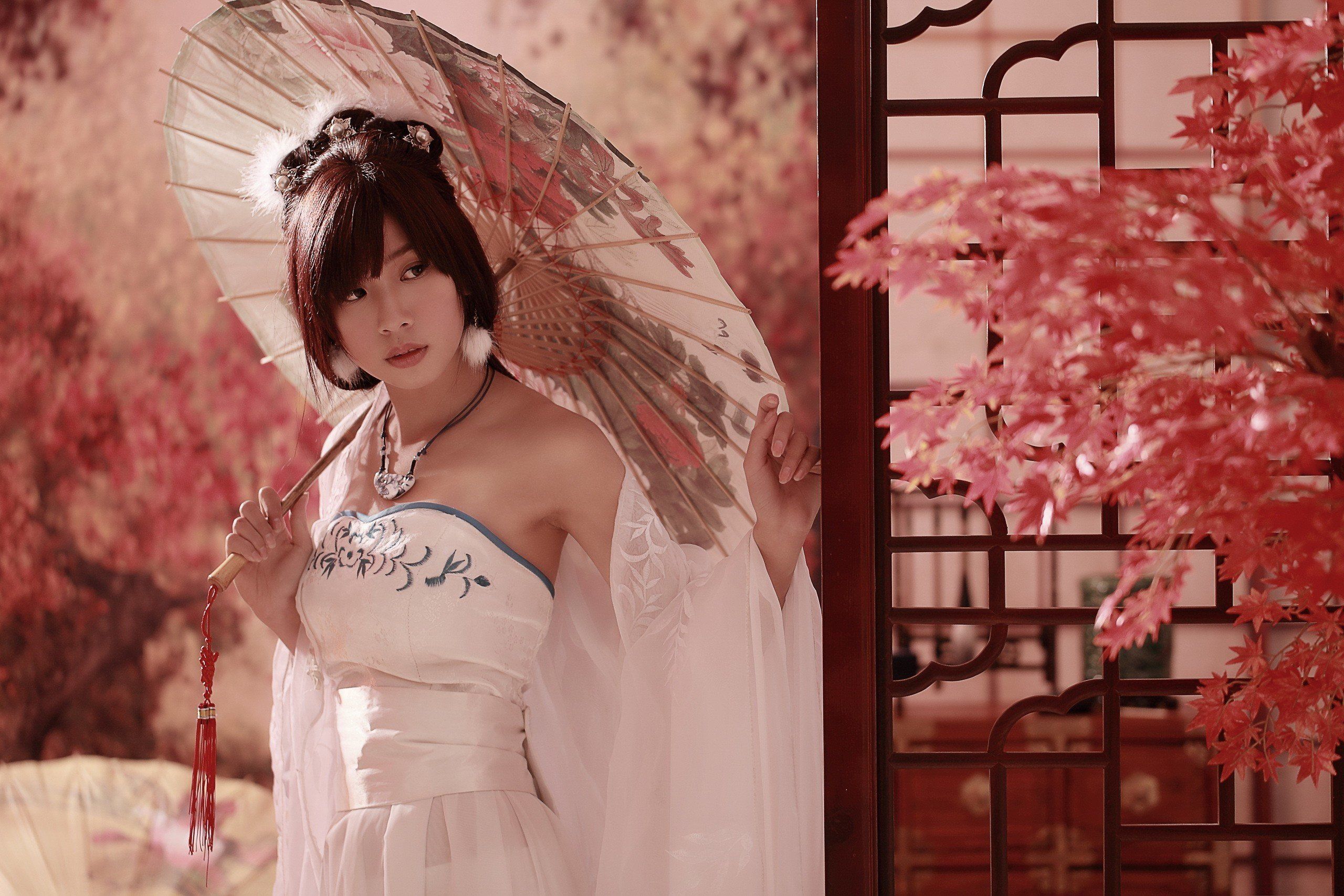 2560x1707 Japan Model Wallpaper