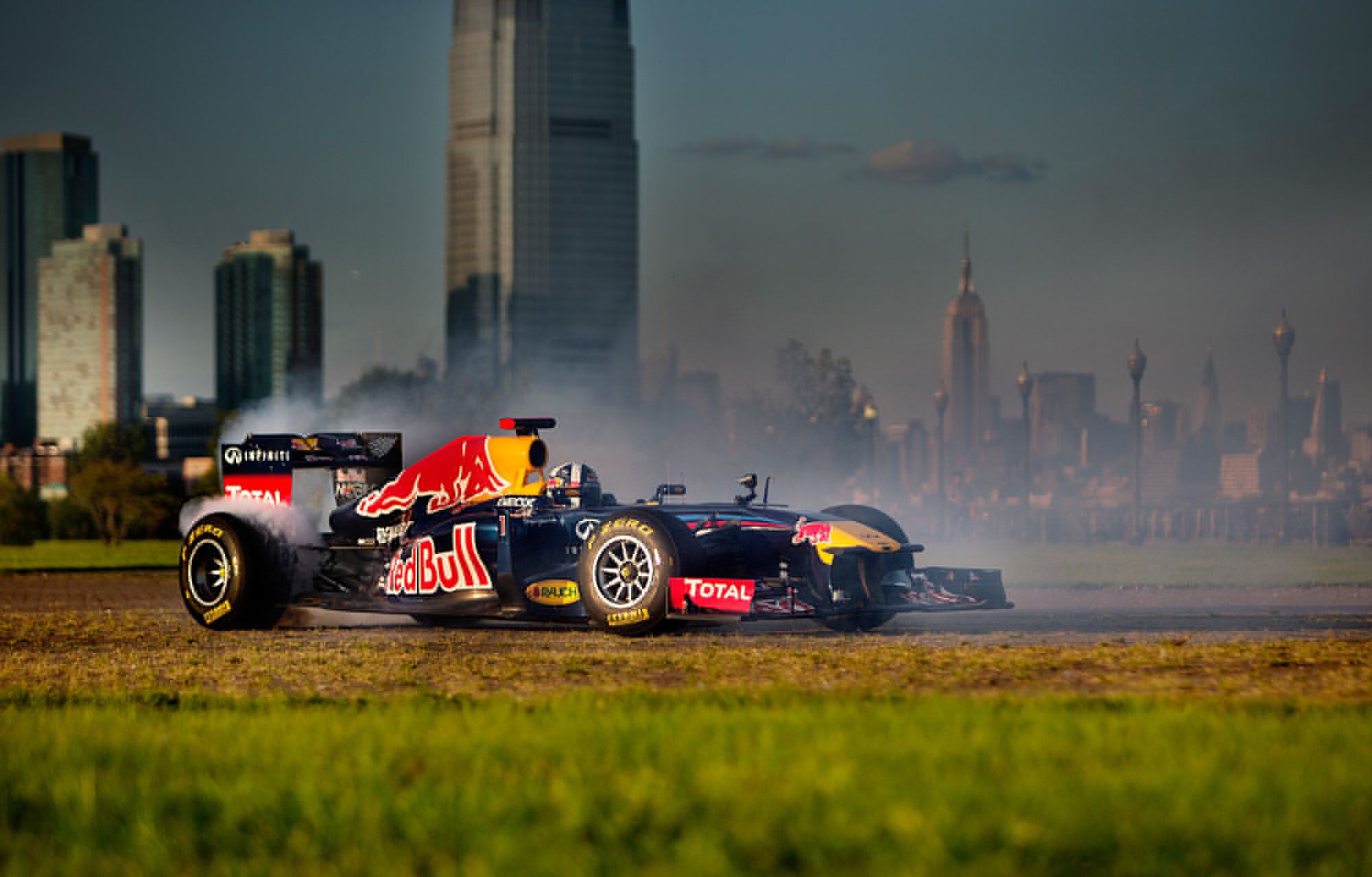 2000x1279 car, formula Red Bull, RB7