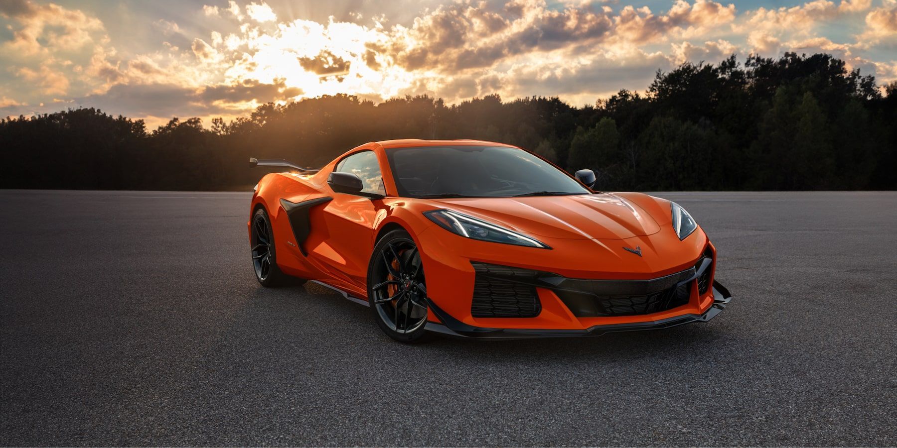 1800x900 Corvette Z06: Supercar