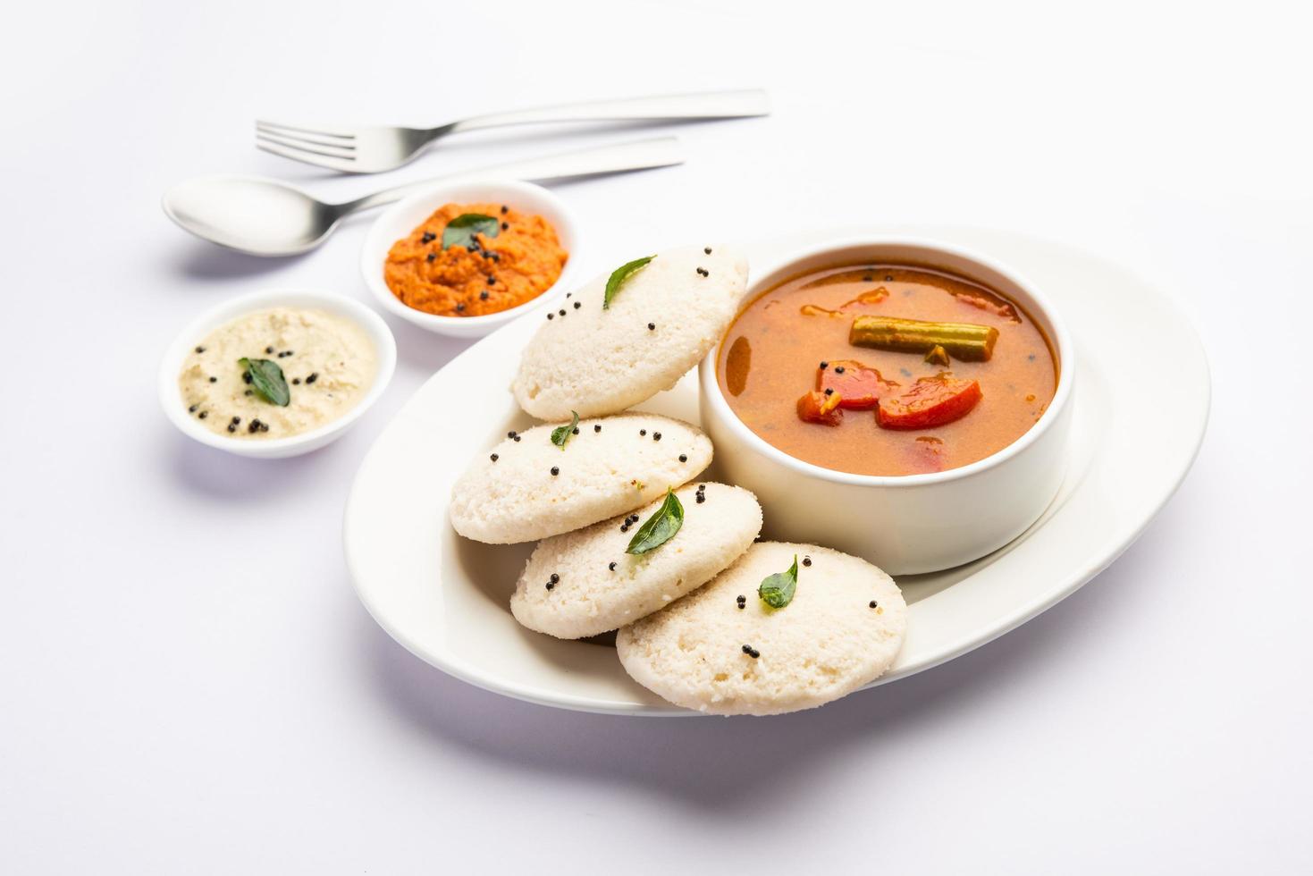 1469x980 Rava Idly sambar or Idli with Sambhar