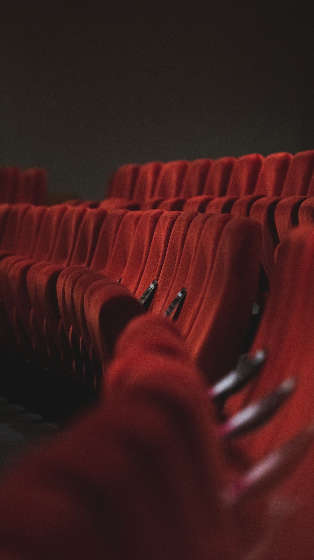 1000x1781 Cinema Hall Wallpaper