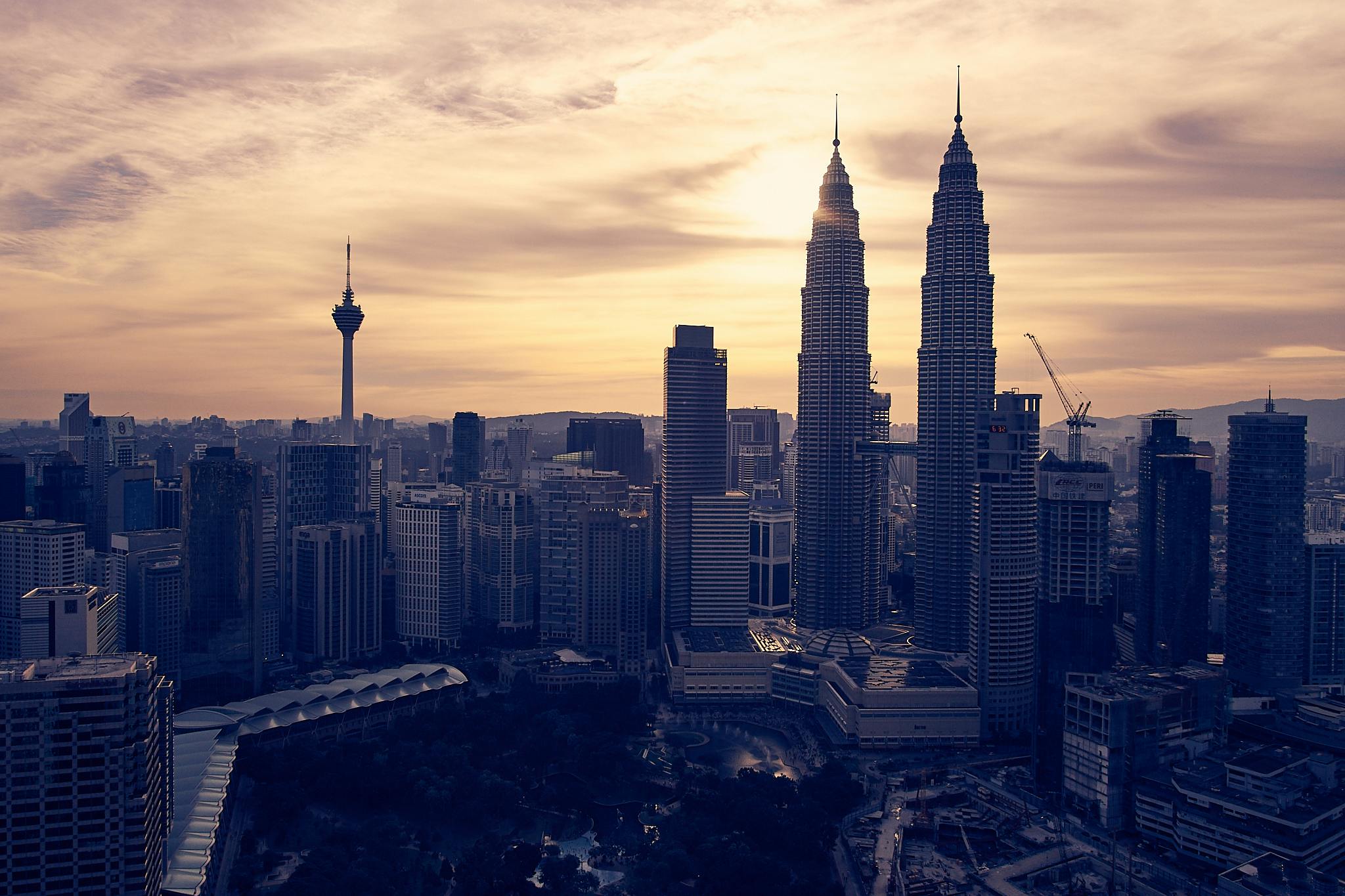 2048x1365 Kl Tower Photo, Download The BEST Free
