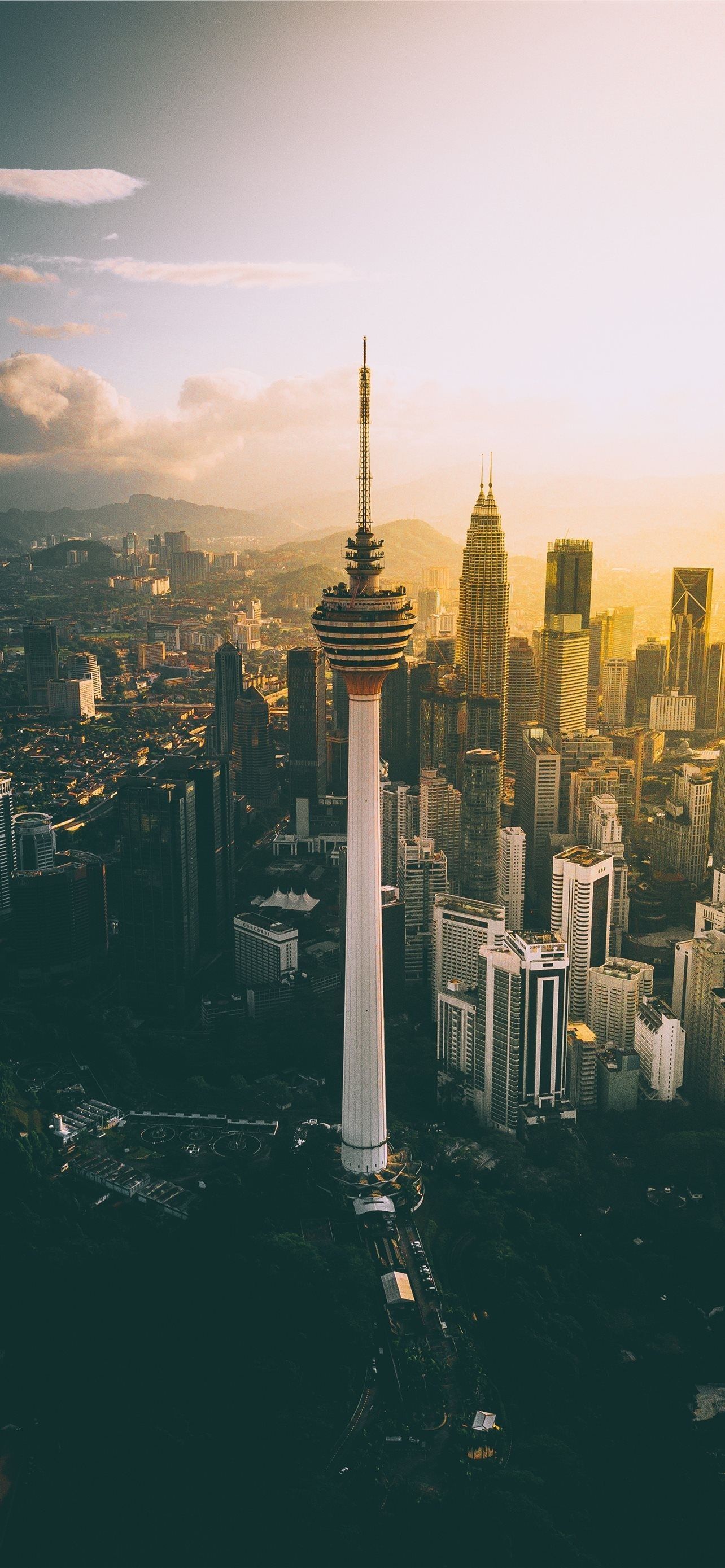 1284x2778 Kuala Lumpur Wallpaper 53 image