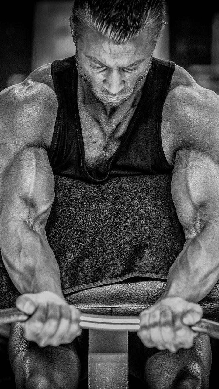 720x1280 Download wallpaper 720x1280 bodybuilding, bodybuilder
