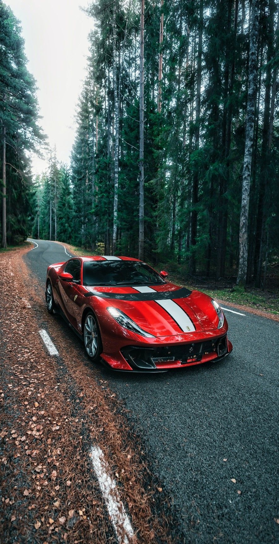 886x1728 Ferrari 812 Competizione