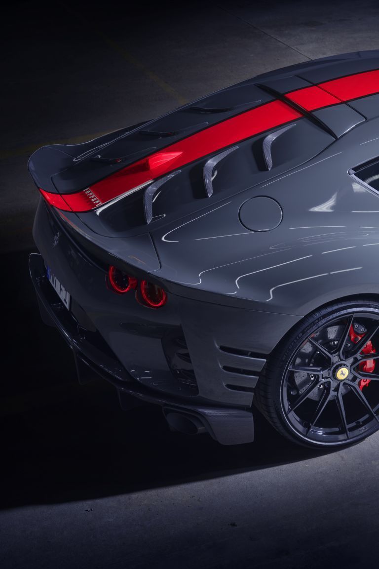 768x1152 Ferrari 812 Competizione