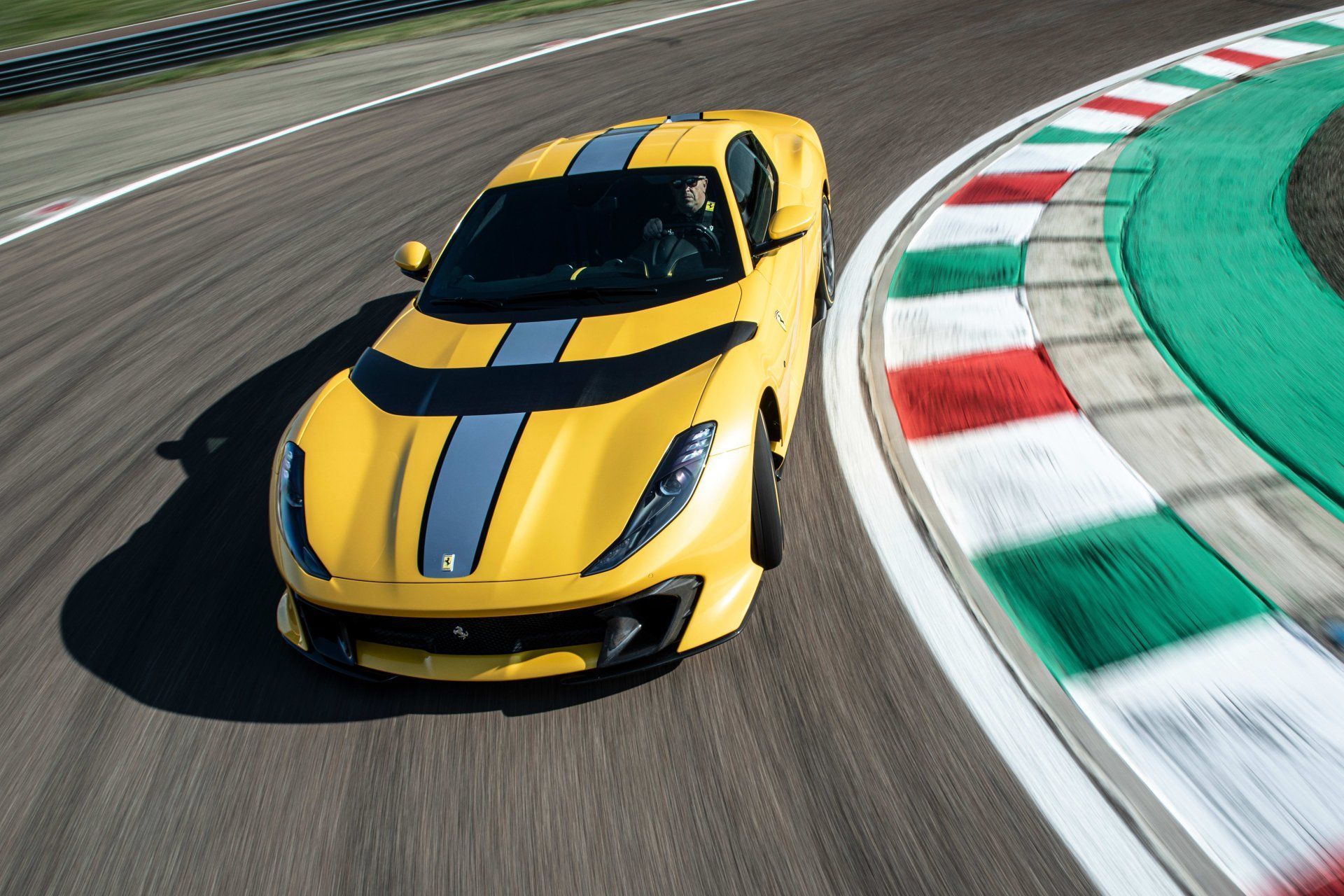 1920x1280 Download Vehicle Ferrari 812