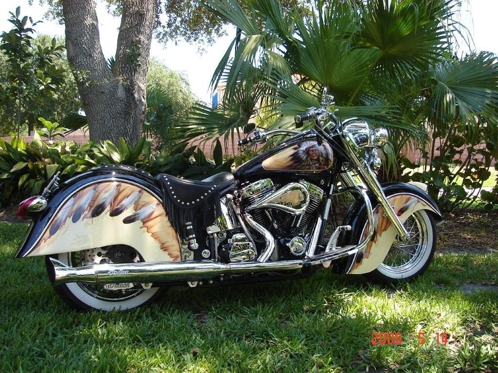 1024x768 Indian Motorbikes 01 Wallpaper. zoom