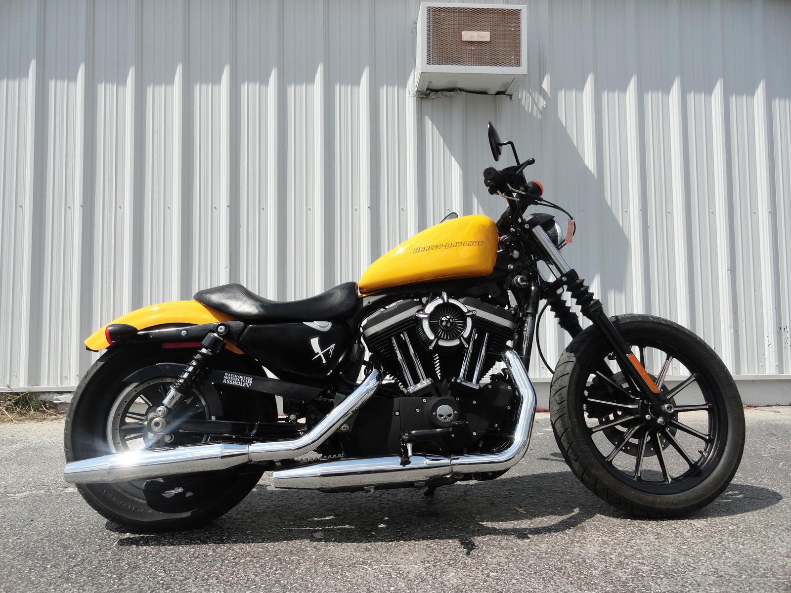1600x1200 Harley Davidson® Sportster Iron 883