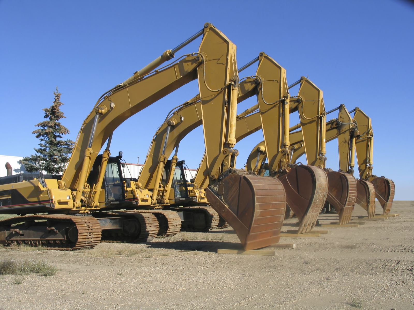 1600x1200 heavy machinery and equipment life