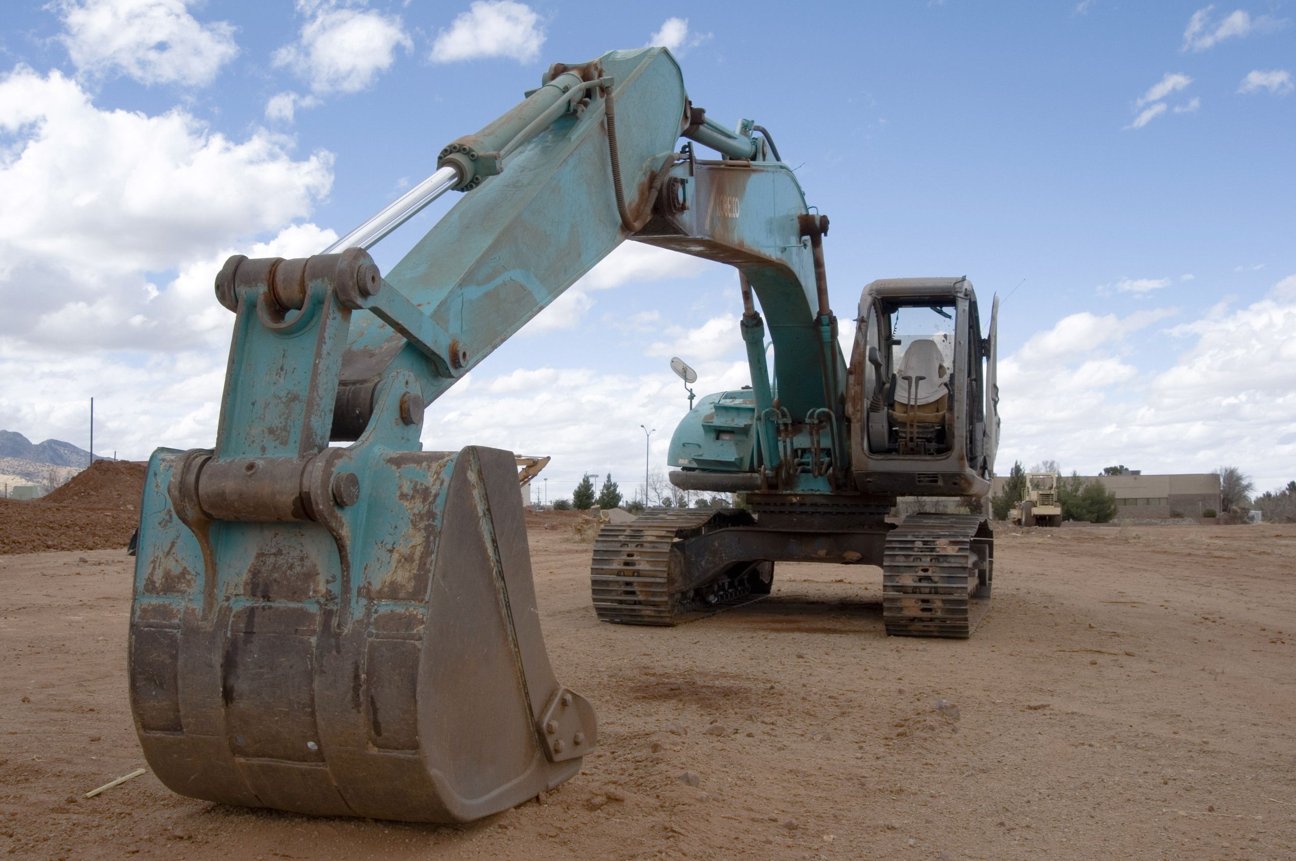 2560x1701 Heavy Equipment Safety Tips from Storee