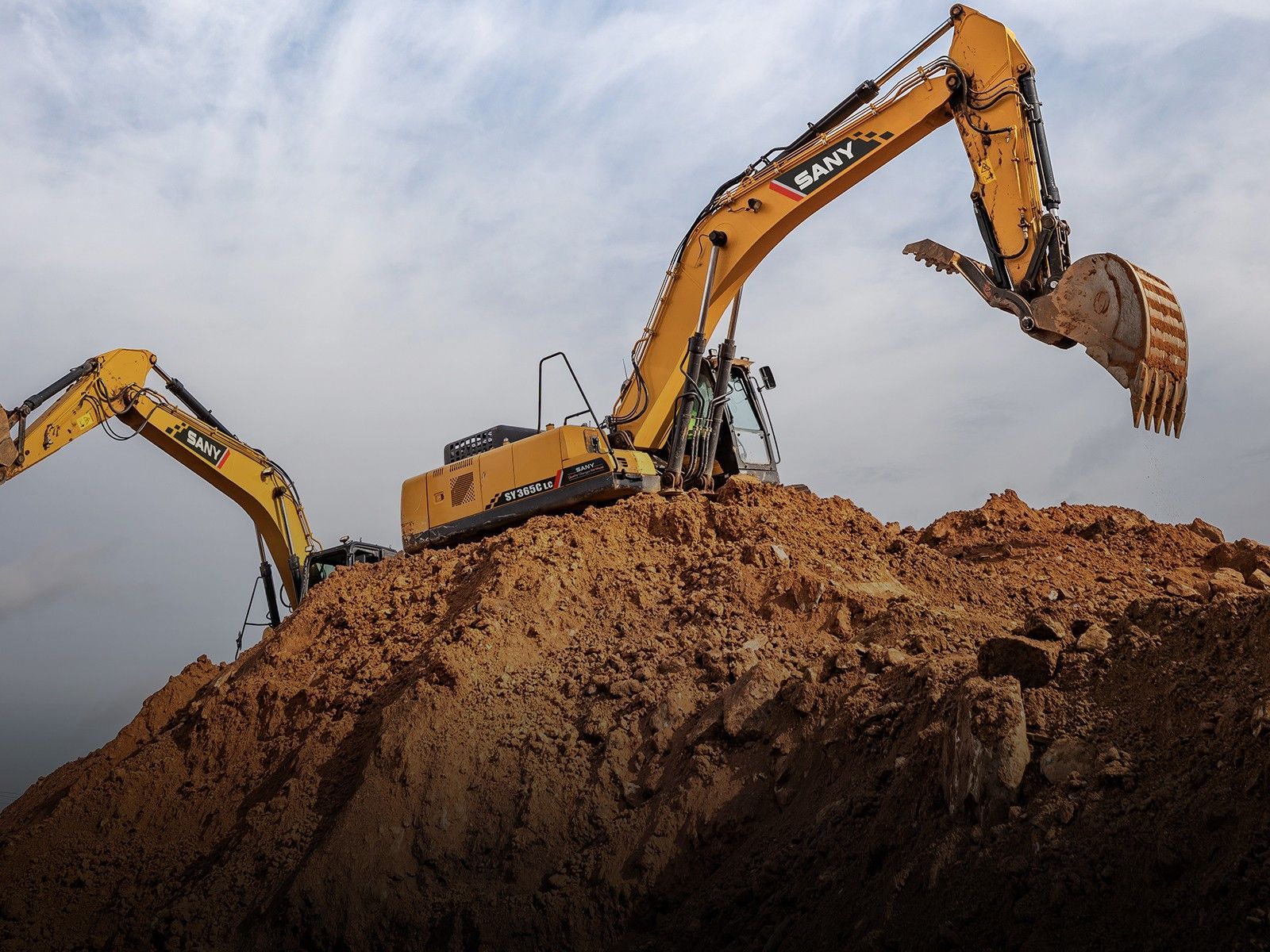 1600x1200 Construction Equipment