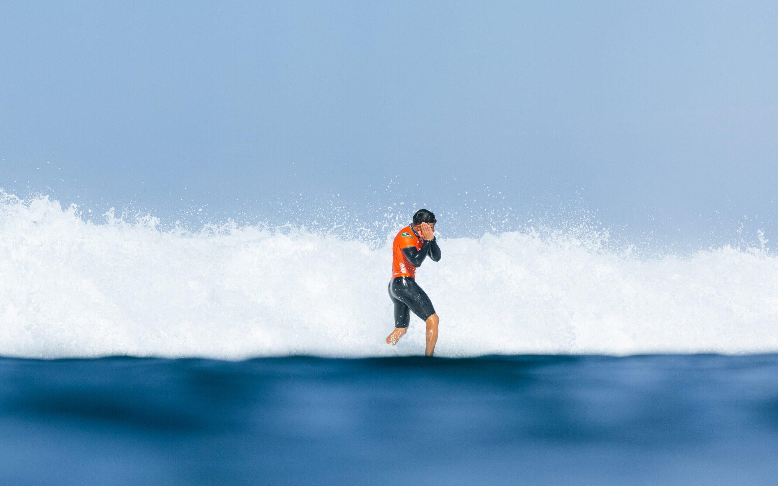 2560x1600 Italo Ferreira brilha no WSL Finals e