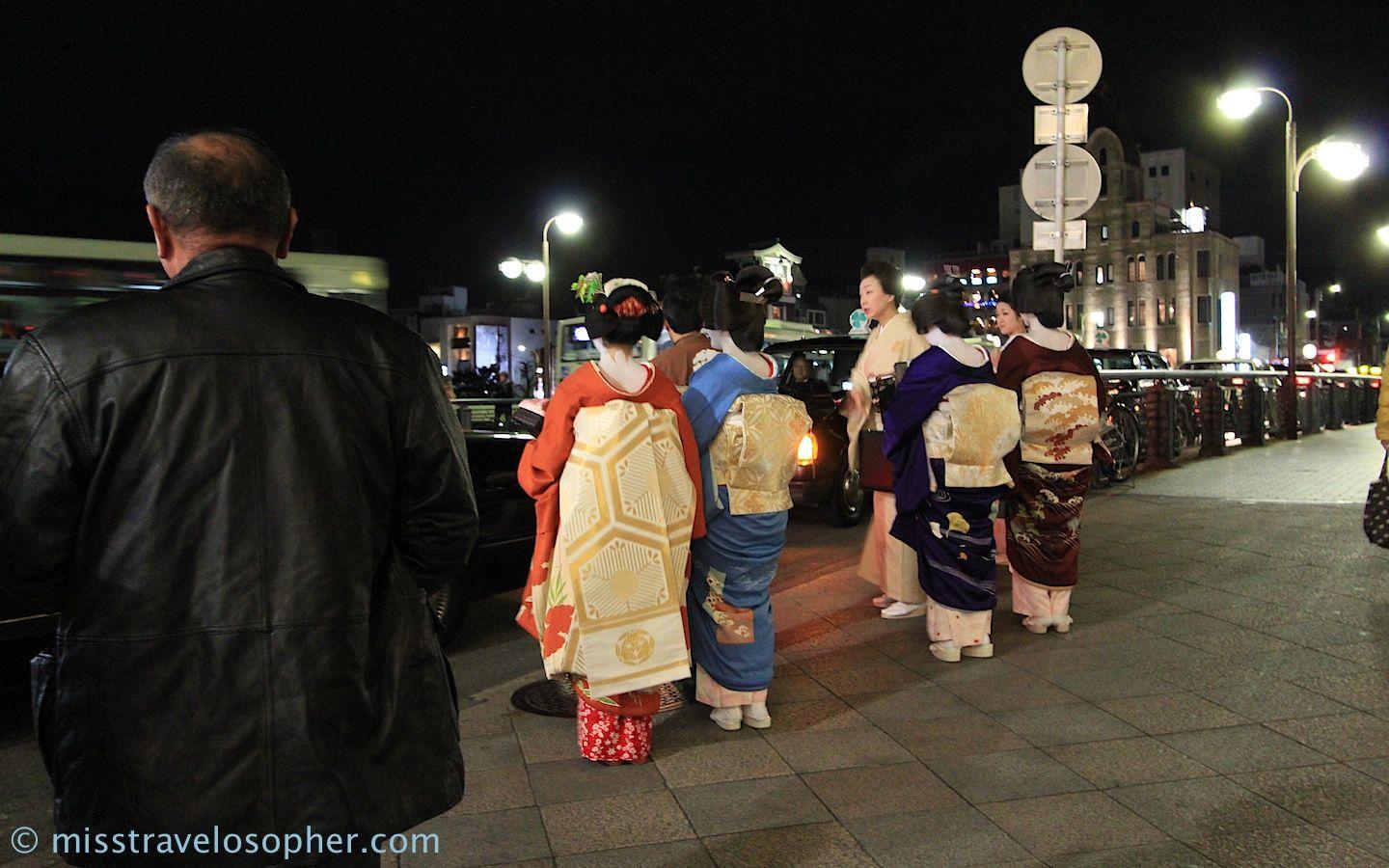 1440x900 Geisha and Maiko: Traditional Kyoto, Japan
