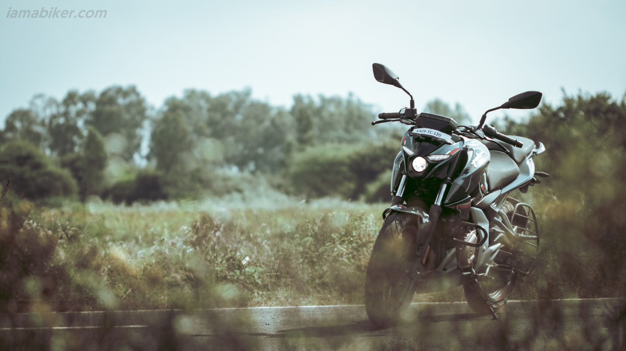 2000x1123 Pulsar N250 Wallpaper