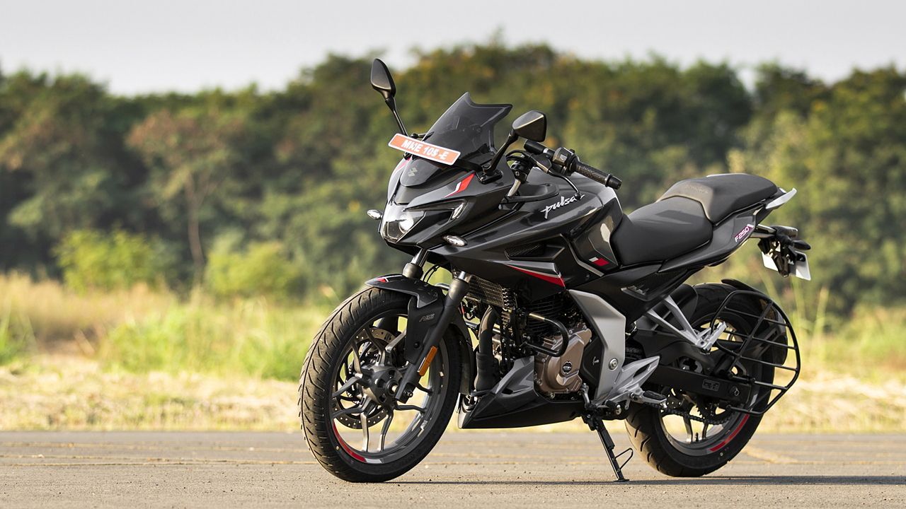 1280x720 image of Bajaj Pulsar F250