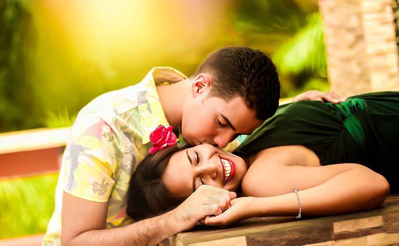 1280x791 Romantic Love Couple Wallpaper Free Download Cute