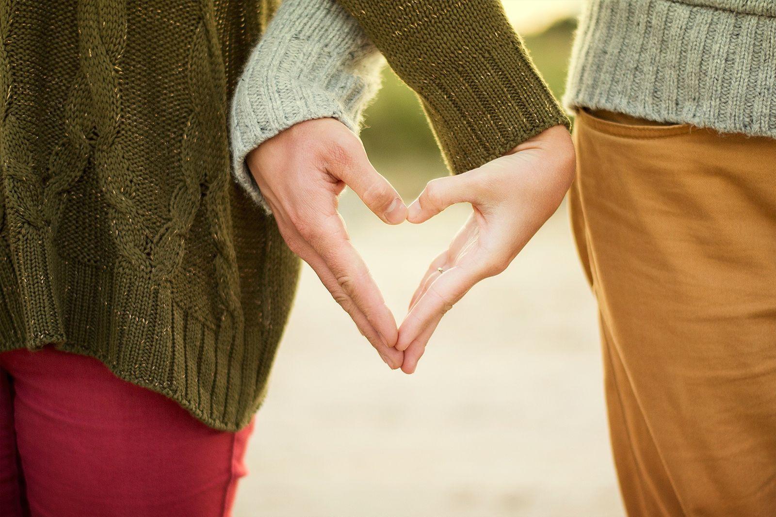 1600x1066 People Hands Love Couple Wallpaper.com. Best
