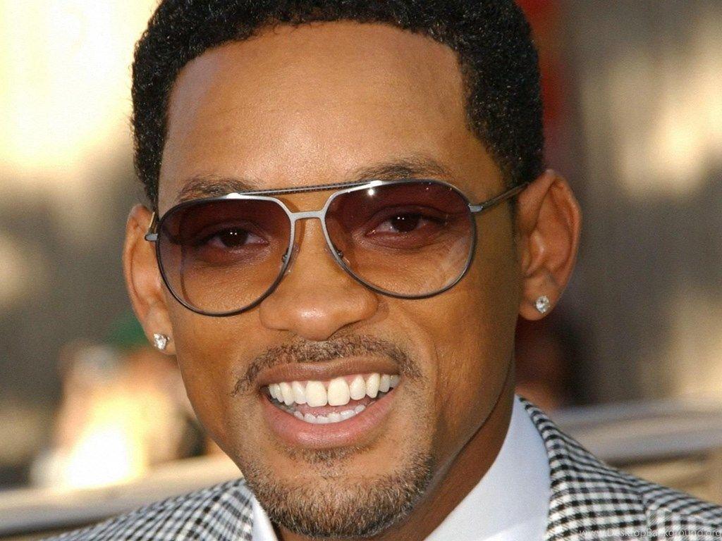 1024x768 Will Smith With Glasses Smile Hình nền Nền máy tính