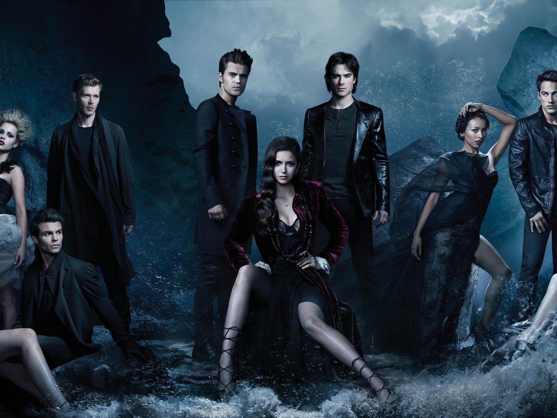 Featured image of post Computer Aesthetic Vampire Diaries Wallpaper : Vampire a vampire is a being from folklore who subsists by feeding on the life essence of the living.