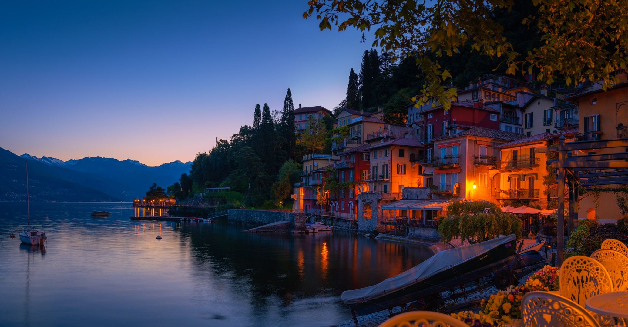 2071x1080 Wallpaper landscape, mountains, lake, building, home, the evening, Italy, Italy for mobile and desktop, section город, resolution 2071x1080