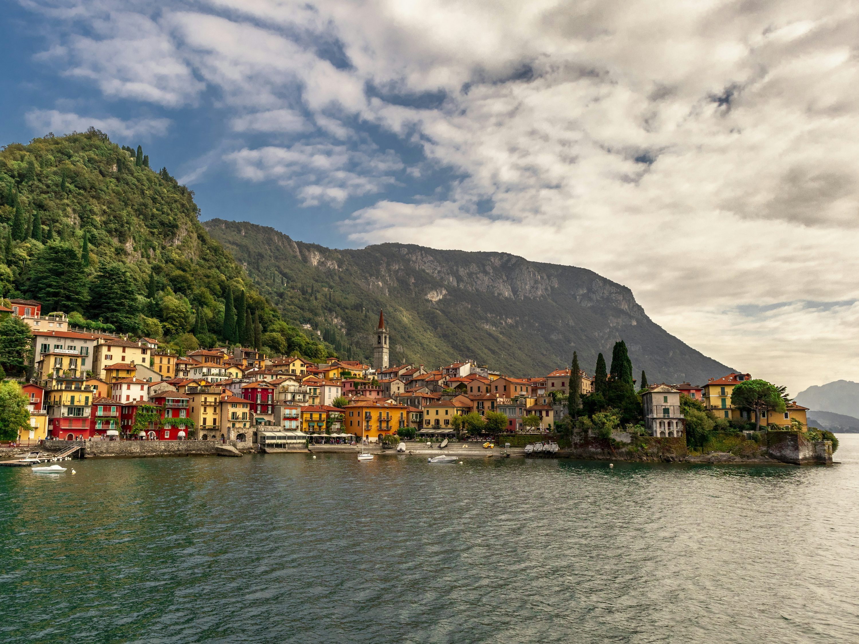 3000x2250 Varenna Picture. Download Free Image