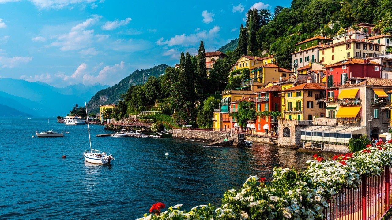1280x720 Varenna- Ferry, Bus and Train