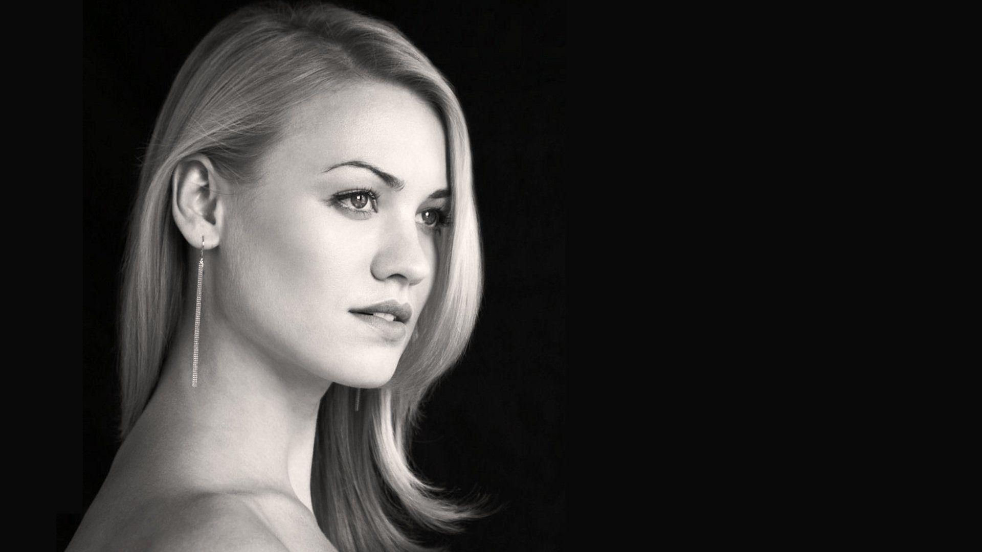 1920x1080 Yvonne Strahovski HD Wallpaper