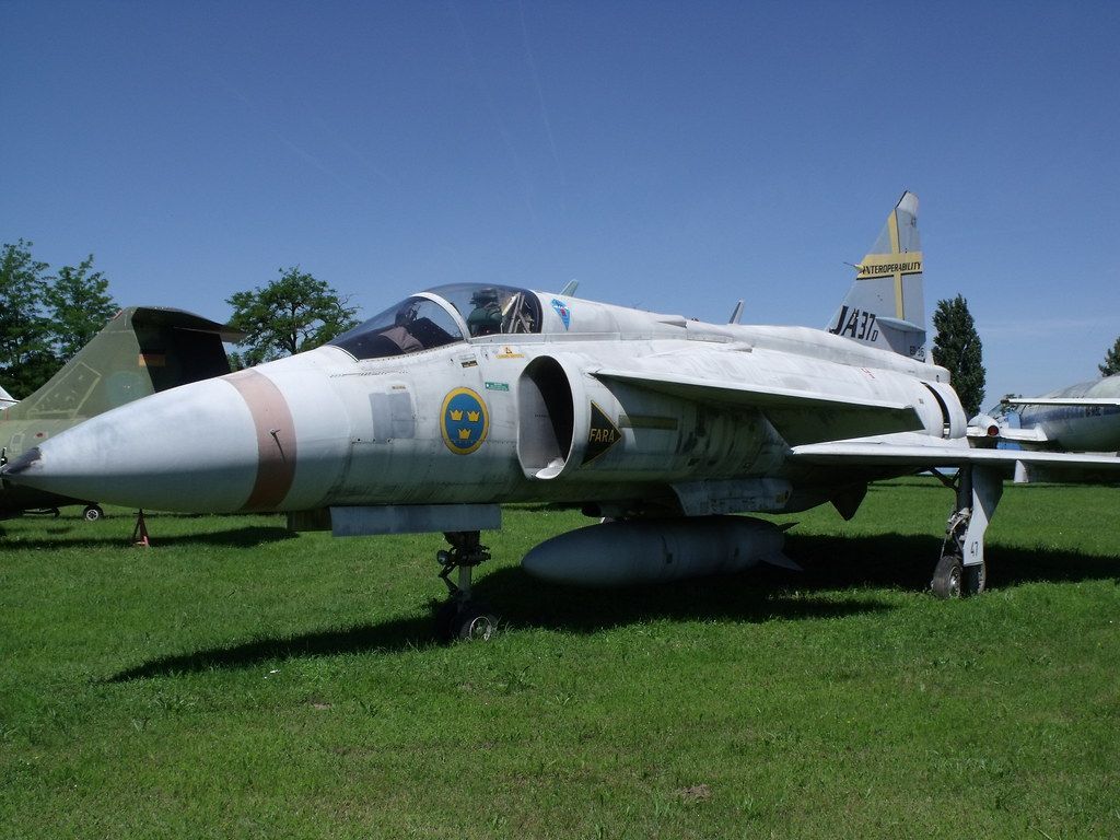 1024x768 Saab 37 Viggen, Aviation Museum