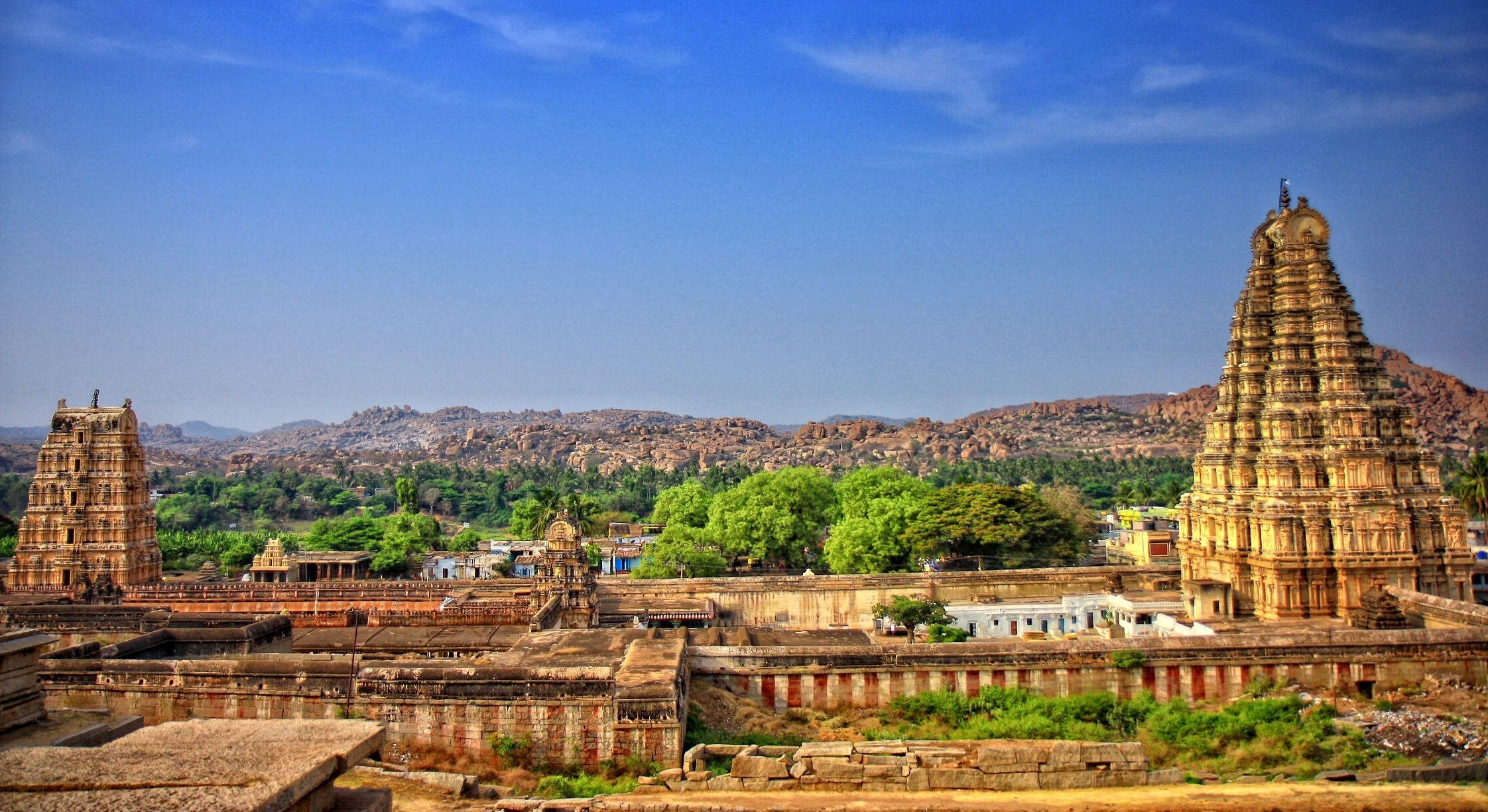 2244x1225 Hampi virupaksha