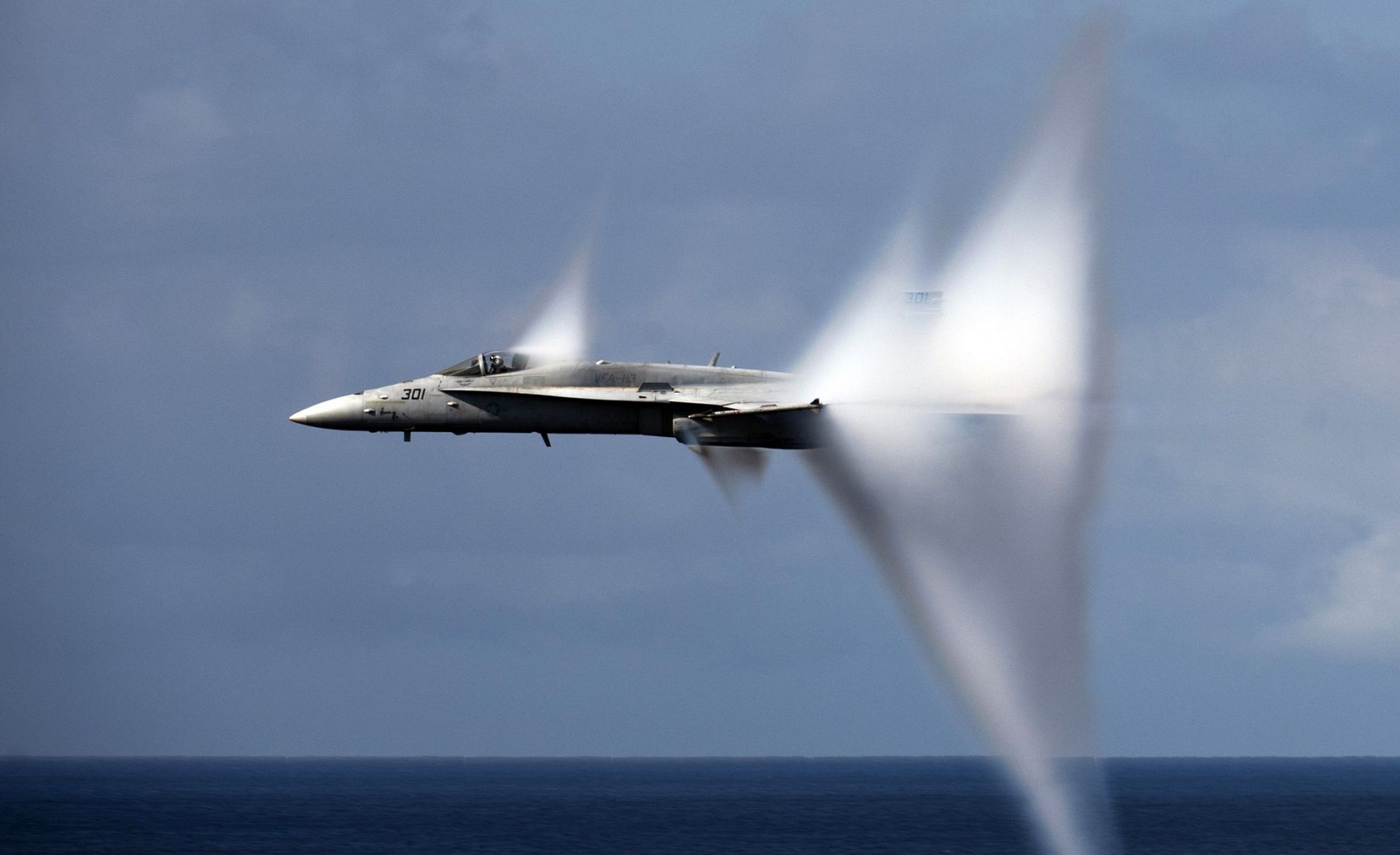 1920x1173 Download free photo of Sound barrier