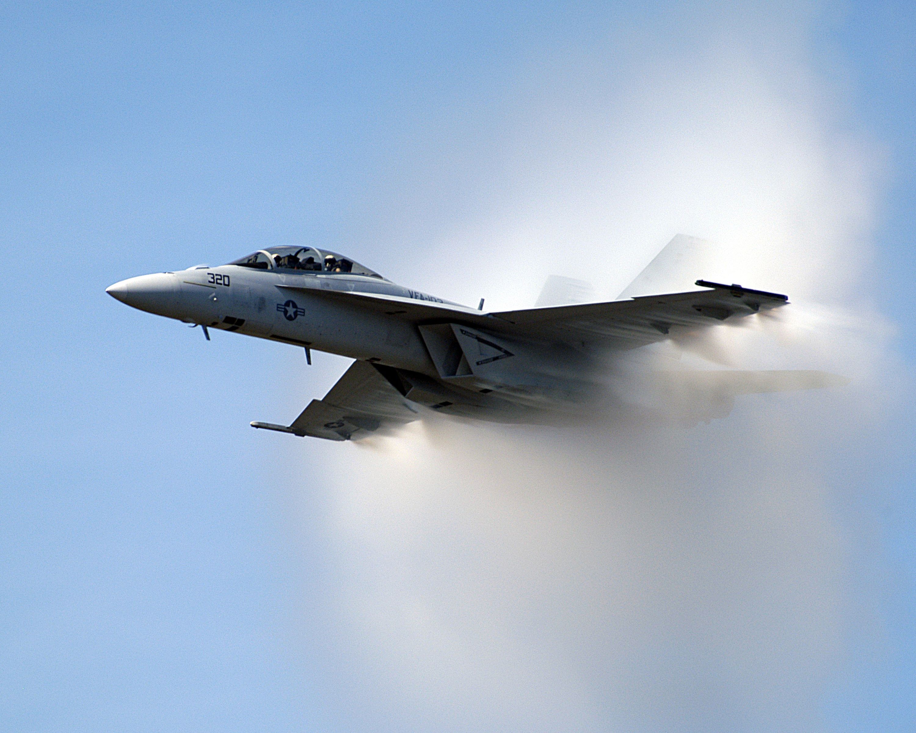 3000x2400 US Navy 040925 N 0295M 108 An F A