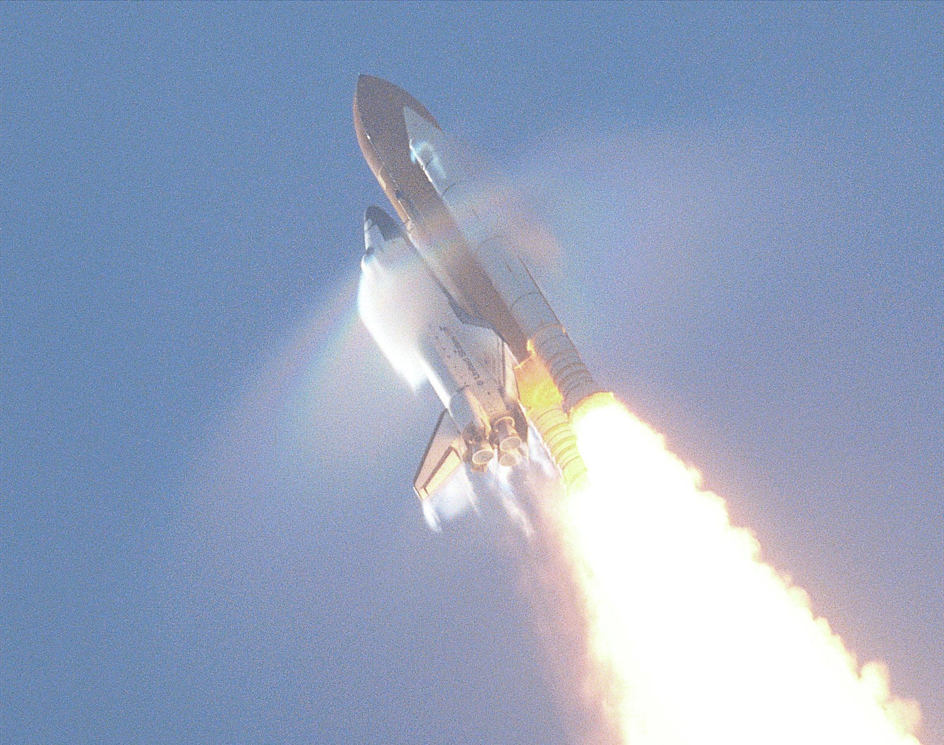 1920x1514 Download Vehicle Space Shuttle HD Wallpaper