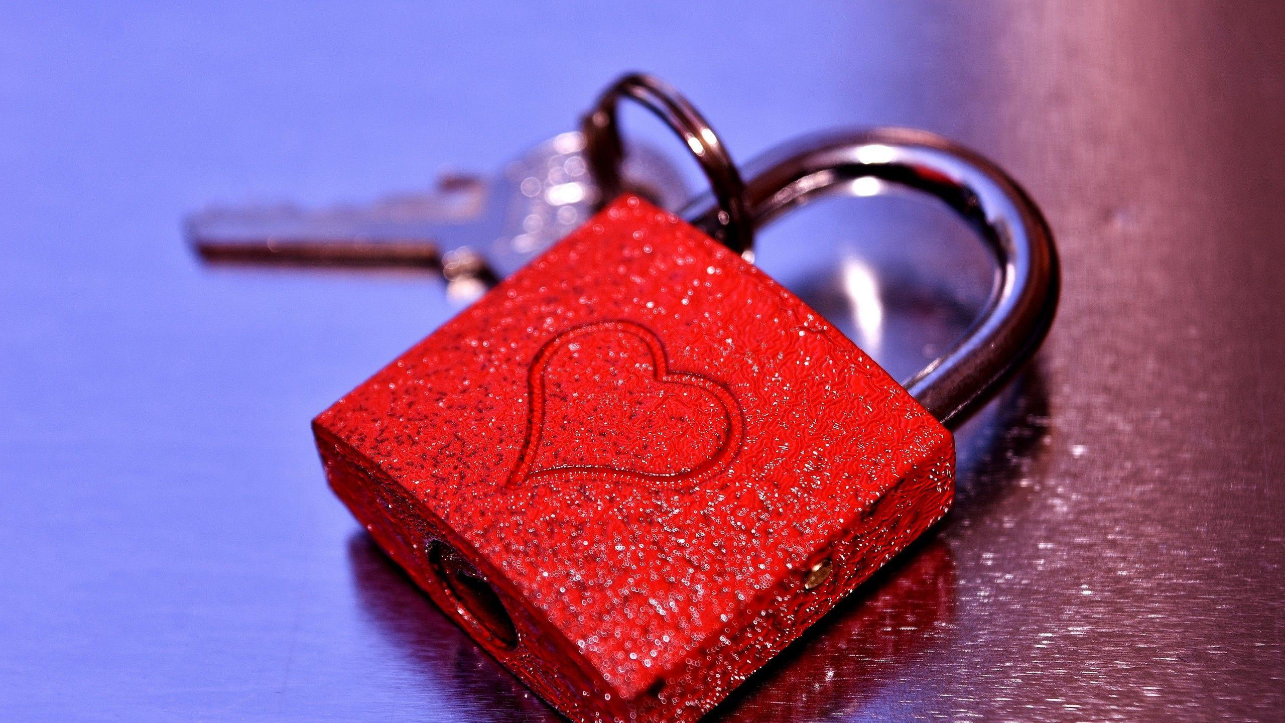 2560x1440 Love Heart Wallpaper