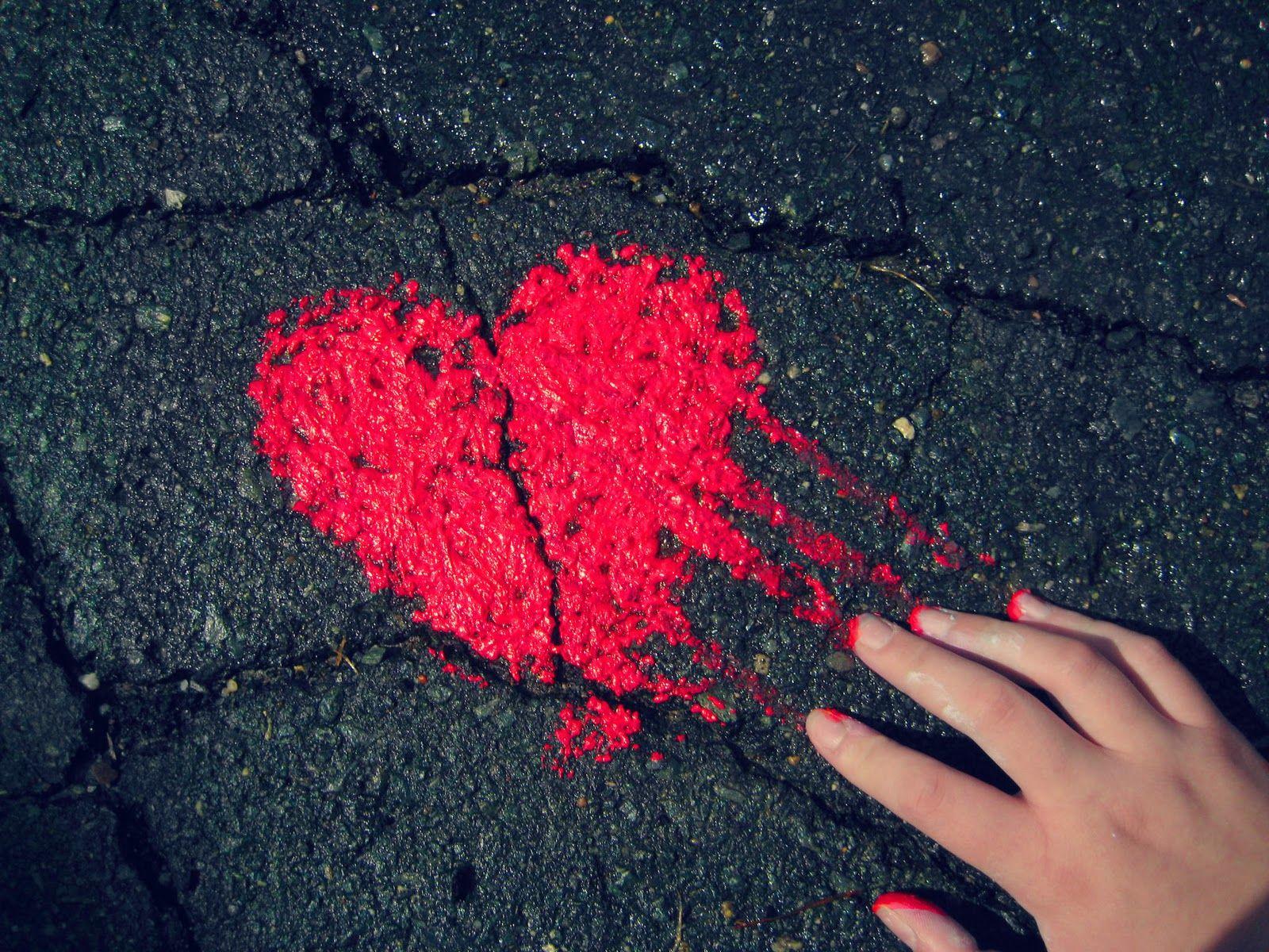 1600x1200 Broken Heart Wallpaper HD