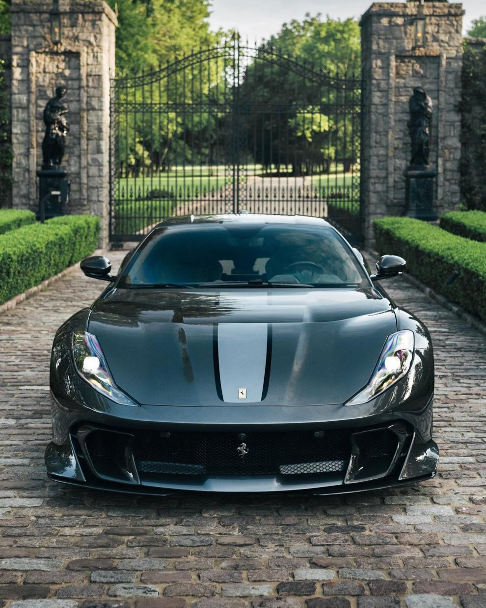 990x1237 Ferrari 812 Competizione 990x1237