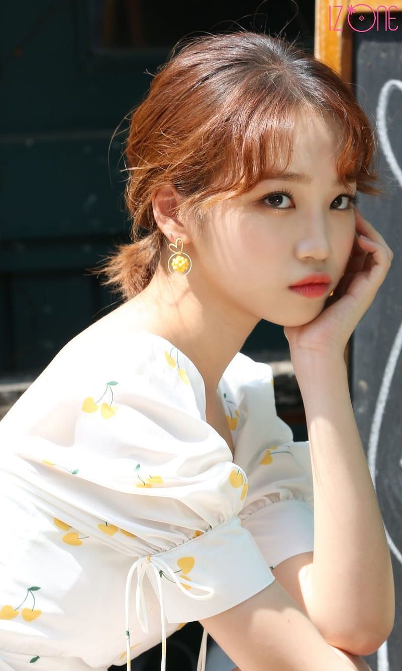800x1333 Kim Chaewon, chaewon, izone, HD phone wallpaper
