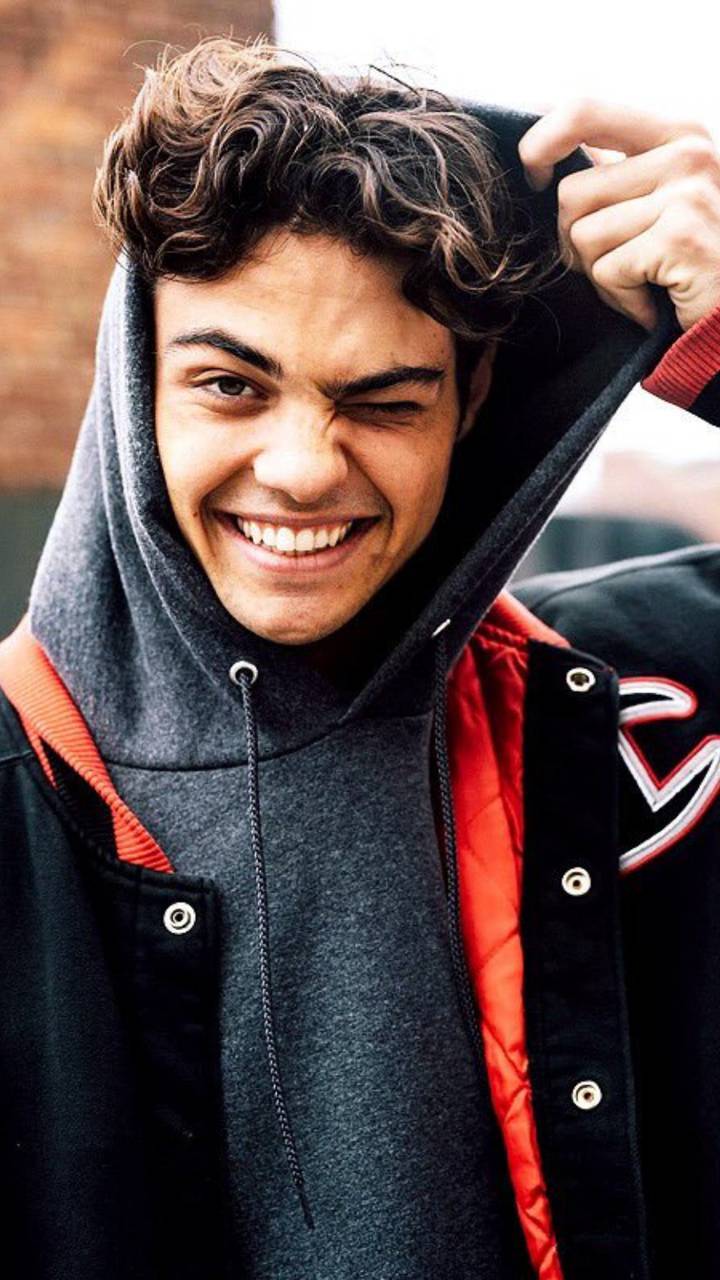 Noah Centineo Wallpapers - Top Free